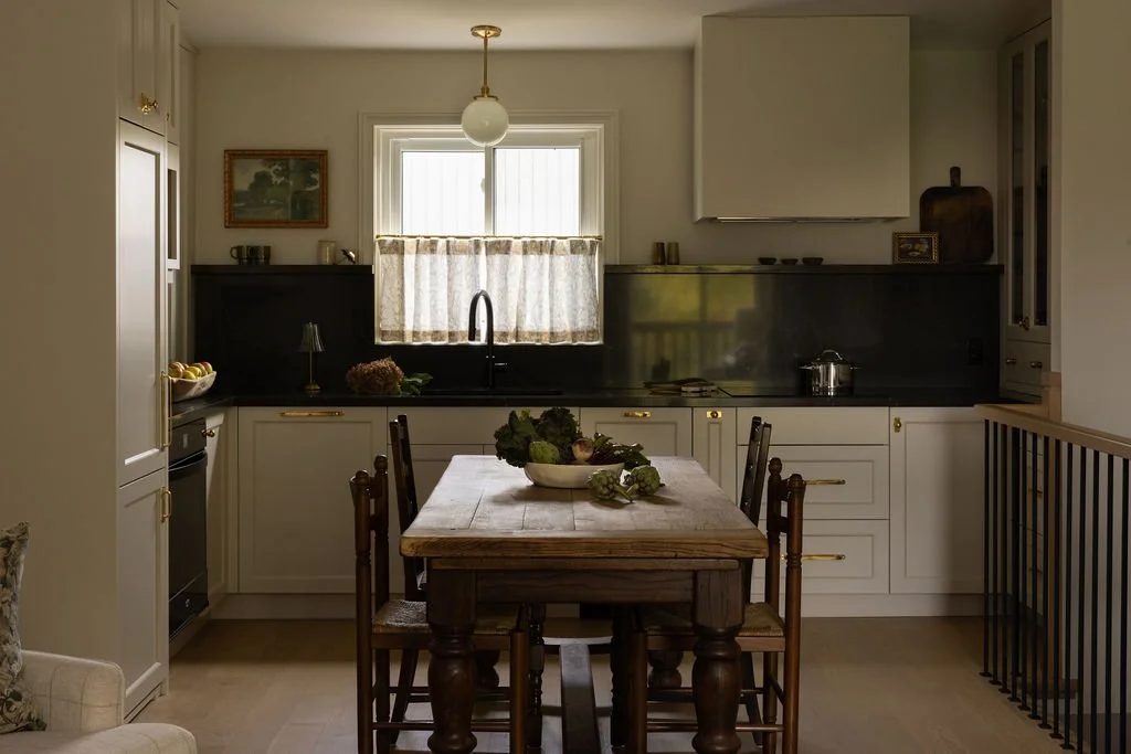 A FOUR-SEASON RETREAT IN ONTARIO’S SKI COUNTRY: inside the Collingwood home of designer BrittanY Wright