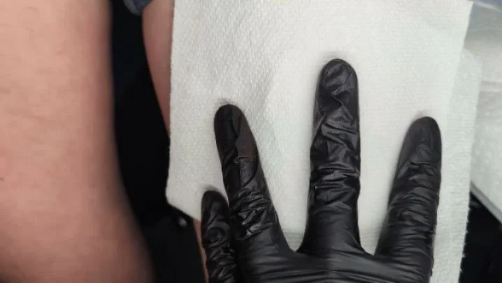 Ghotsface from my @brandonweed flash for Jasmine! Didn't twitch at all lol! First spooky tattoo in the books. I'll be announcing a flash sale for October soon so check in to get the details. Thanks for looking!
#ghostface #halloween #spooky #tattoo