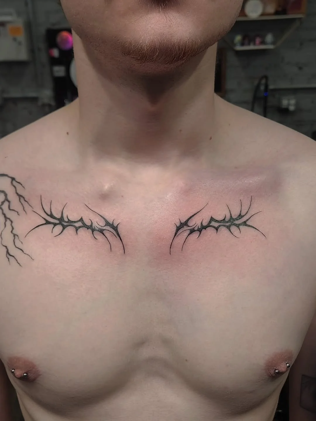 Sigilism on collarbones. 
Thanks for looking!
.
.
.
.
.
#tattoo #tattoos #ink #tattooartist #inked #art #tattooart #tattooed #tattooideas #tattoolife #artist #tattoodesign #blackwork #blackandgreytattoo #love #tattooing #tattooist  #tattooink  #tatto
