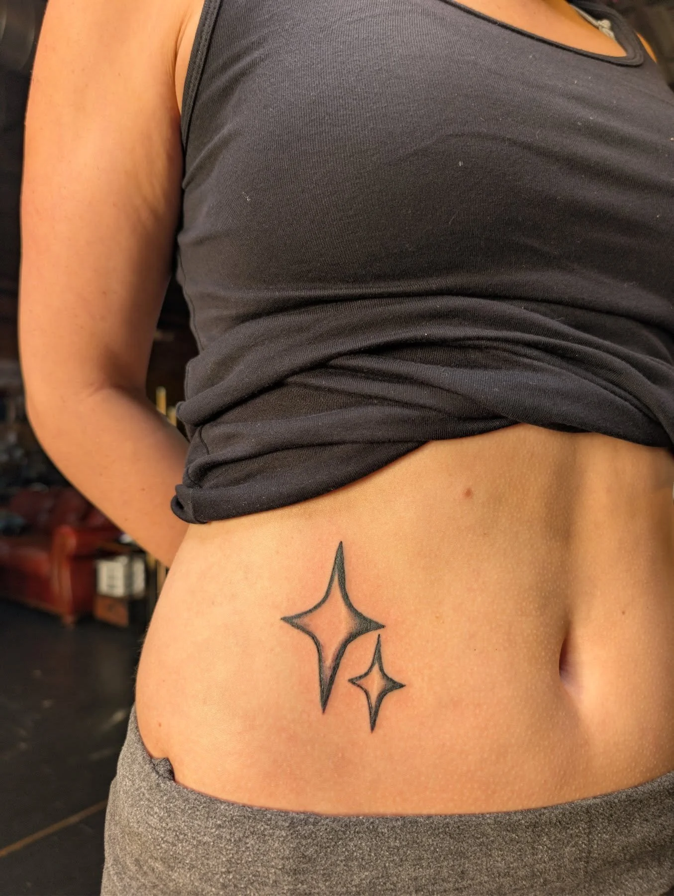 A big razzle dazzle for Evelyn. Thanks for trusting me with your first tattoo! 
#pgh #pittsburgh #tattoo #sparkle #pittsburghtattoo #blackandgray #razzledazzle