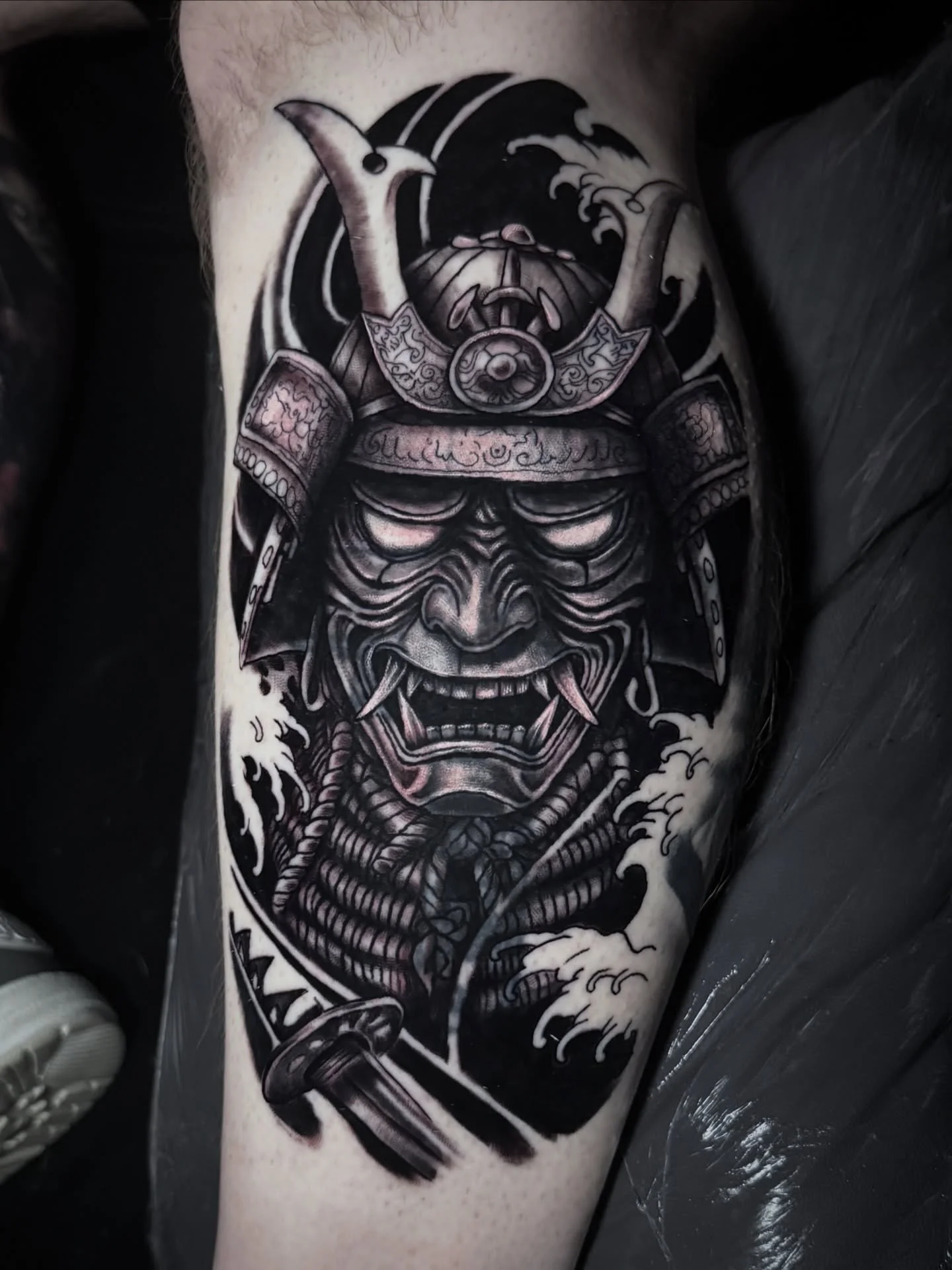 Got to do this sick Samurai cover up for my good buddy @chuckbeighley who sat like a freaking beast! Swipe to see what it looked like before! 

Now Booking March -June!! Shoot me a message and let&rsquo;s do something cool!!