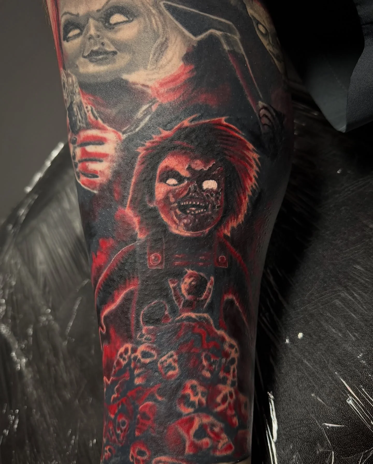 PIZZA FACE!!! IYKYK

Finally got back into this piece for my buddy Chuck who originally had a rough heal due to some unforeseen health issues when we first started this leg sleeve.

Super stoked on the deets I was able to bring back to life! 

Thanks