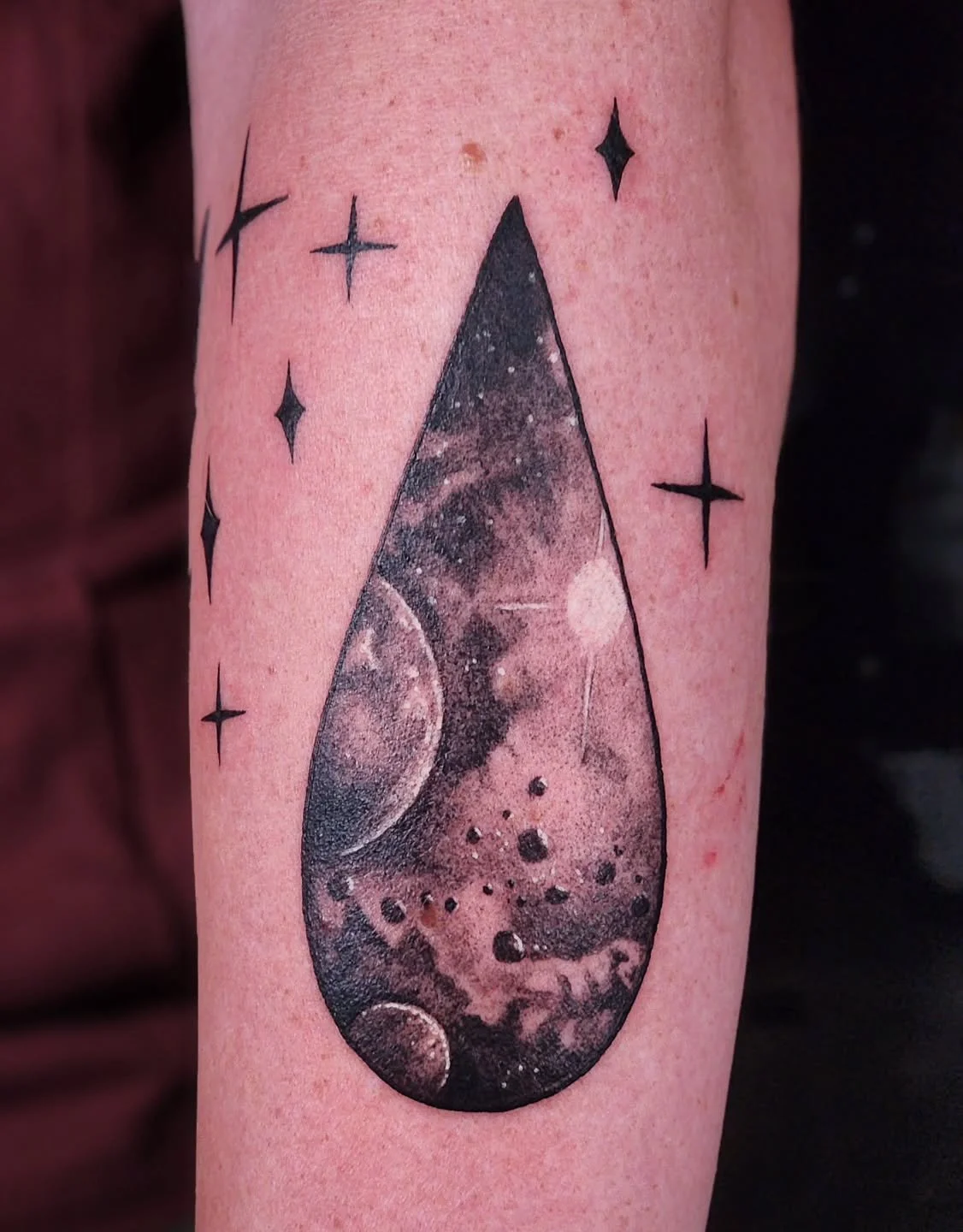 Still have spots open for June! 
Booking into July!
Thanks for looking
.
.
.
#tattoo #spacetattoo #blackandgreytattoo #microrealism #pittsburghpa