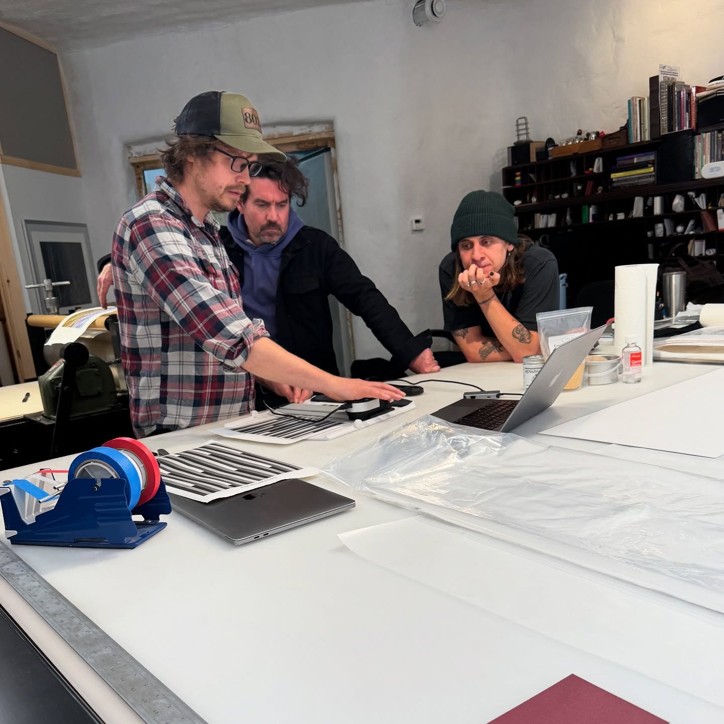 Thanks for stopping by @mitchell_press_works it was really fun getting into the weeds with you today. Way too many questions about press maintenance were asked, answered and pondered about. @walkerblackwell.tiff was demonstrating the calibration proc