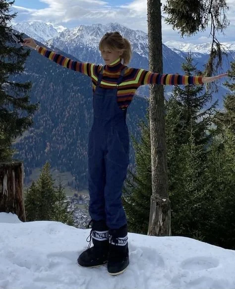 Functional Fashion in Fleece Bibs