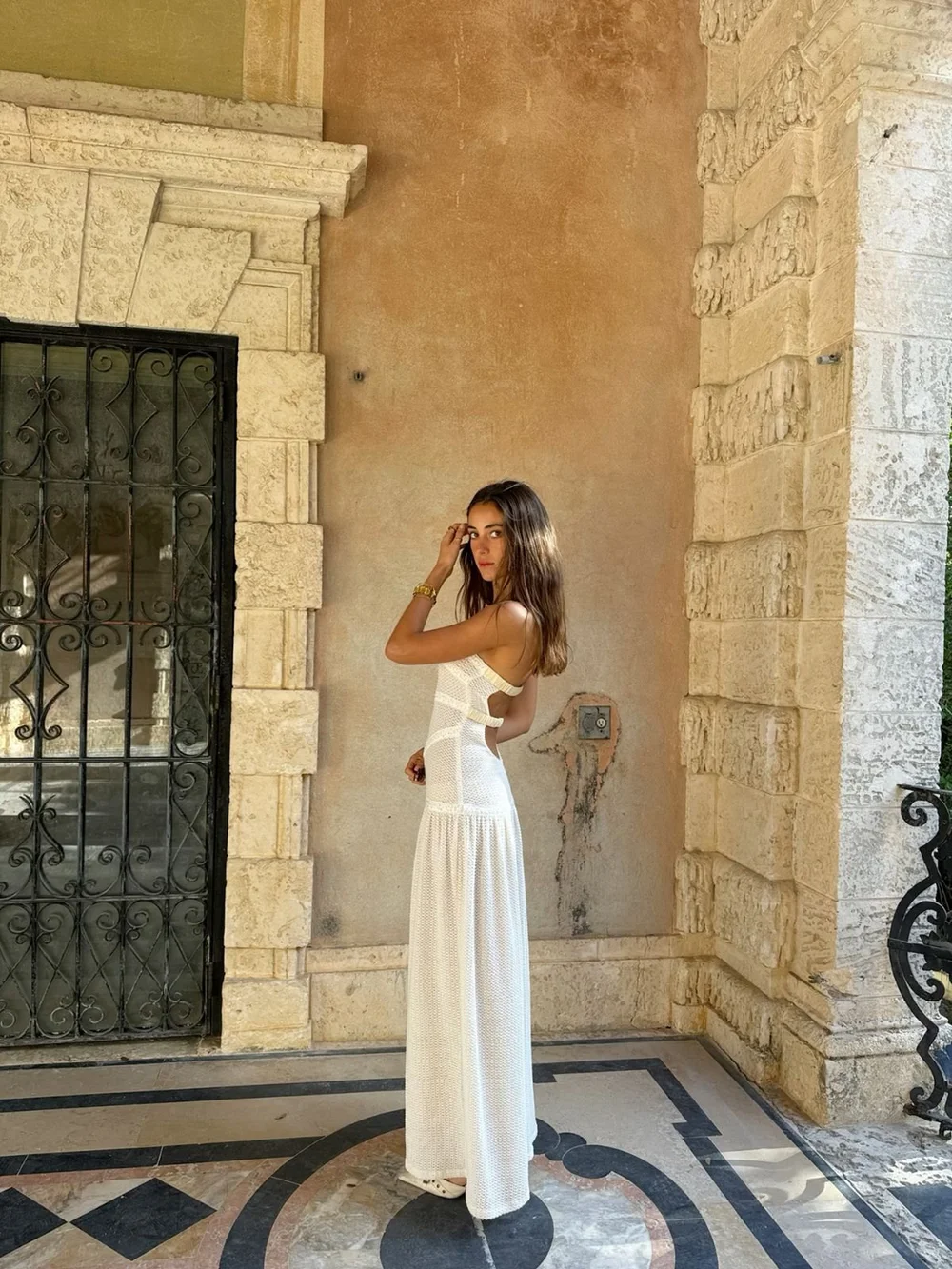 Elegant Knit Maxi for Architectural Athens Moments