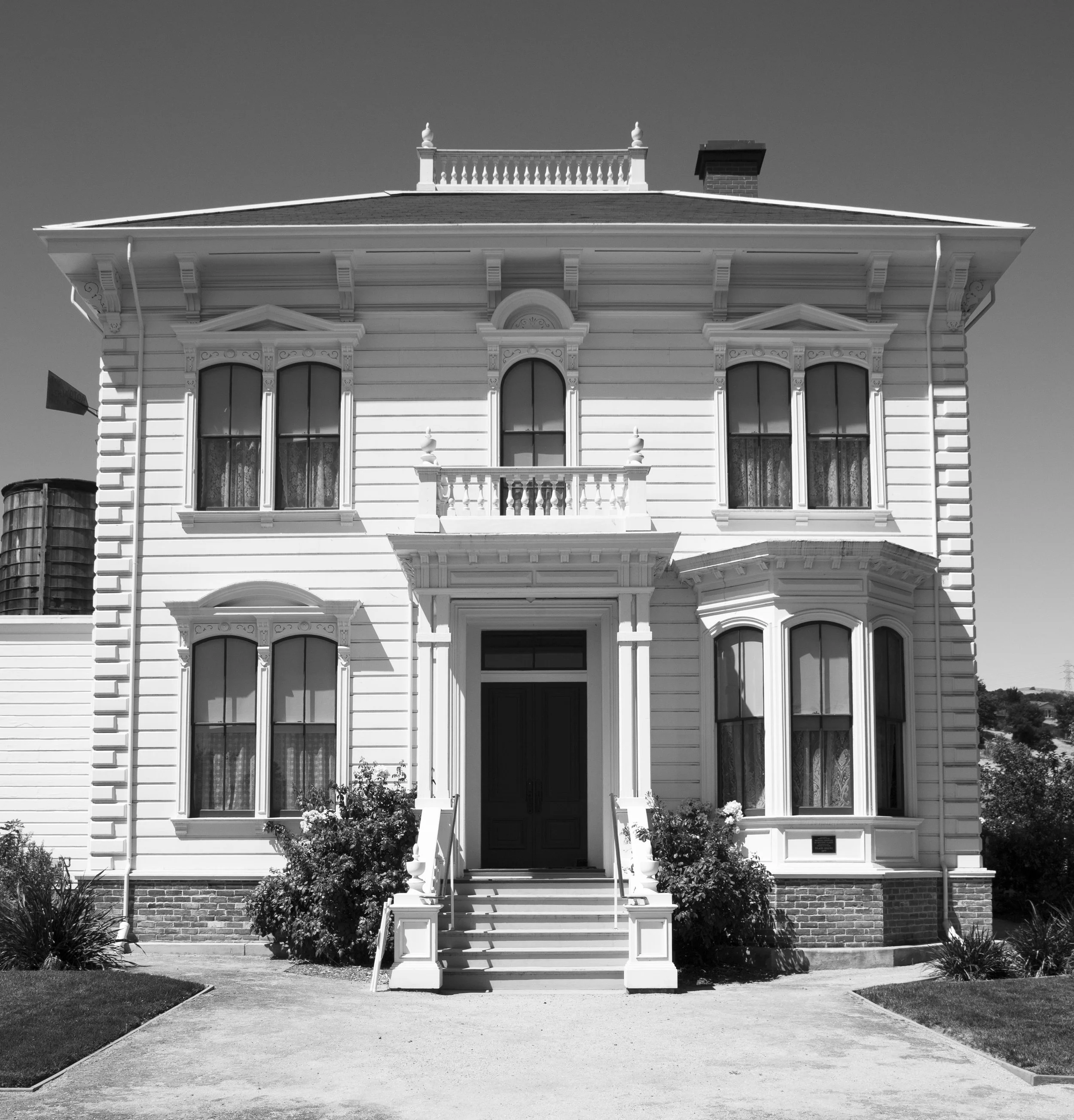 Glass Family House.jpg