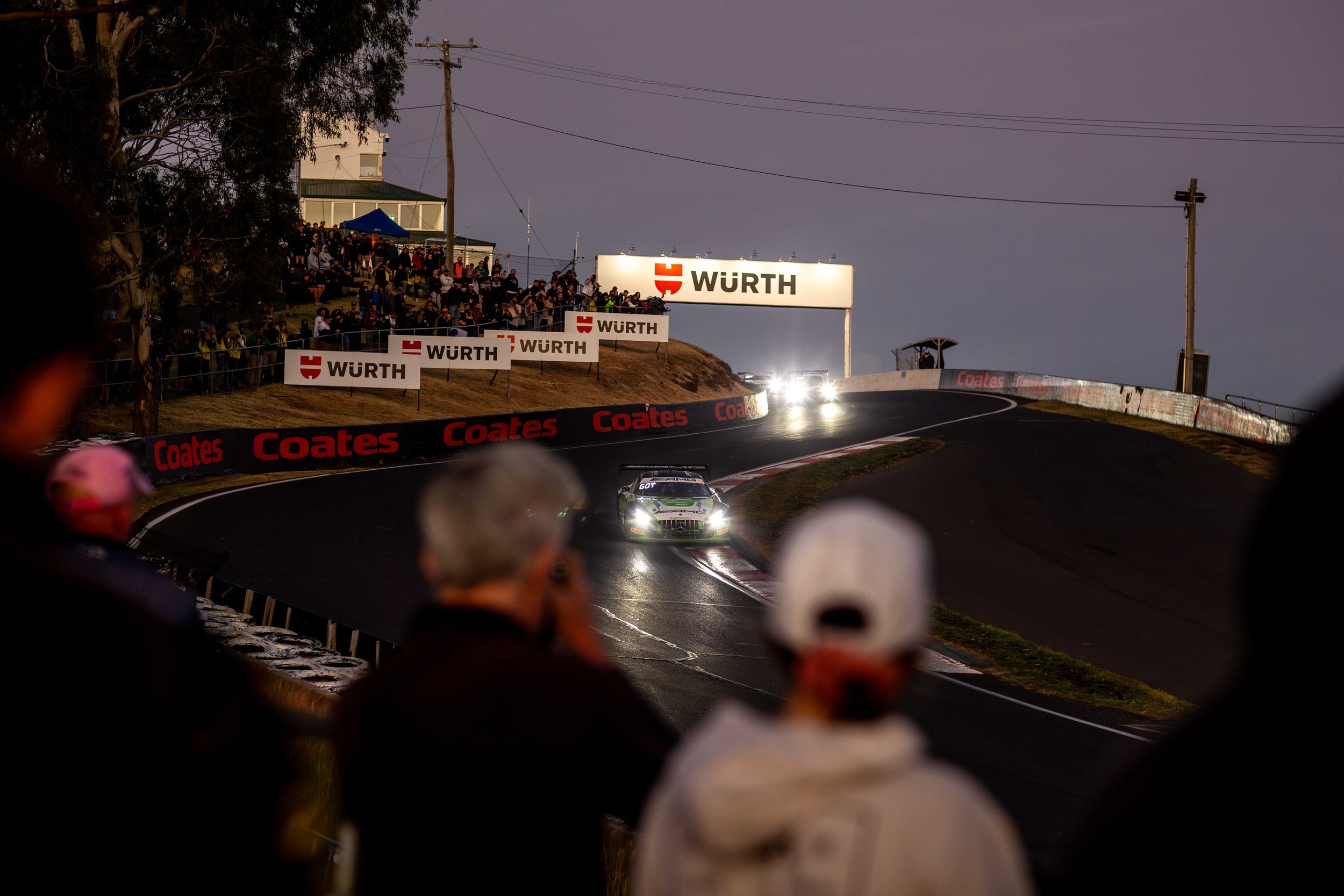 Bathurst12_sun-96.jpg