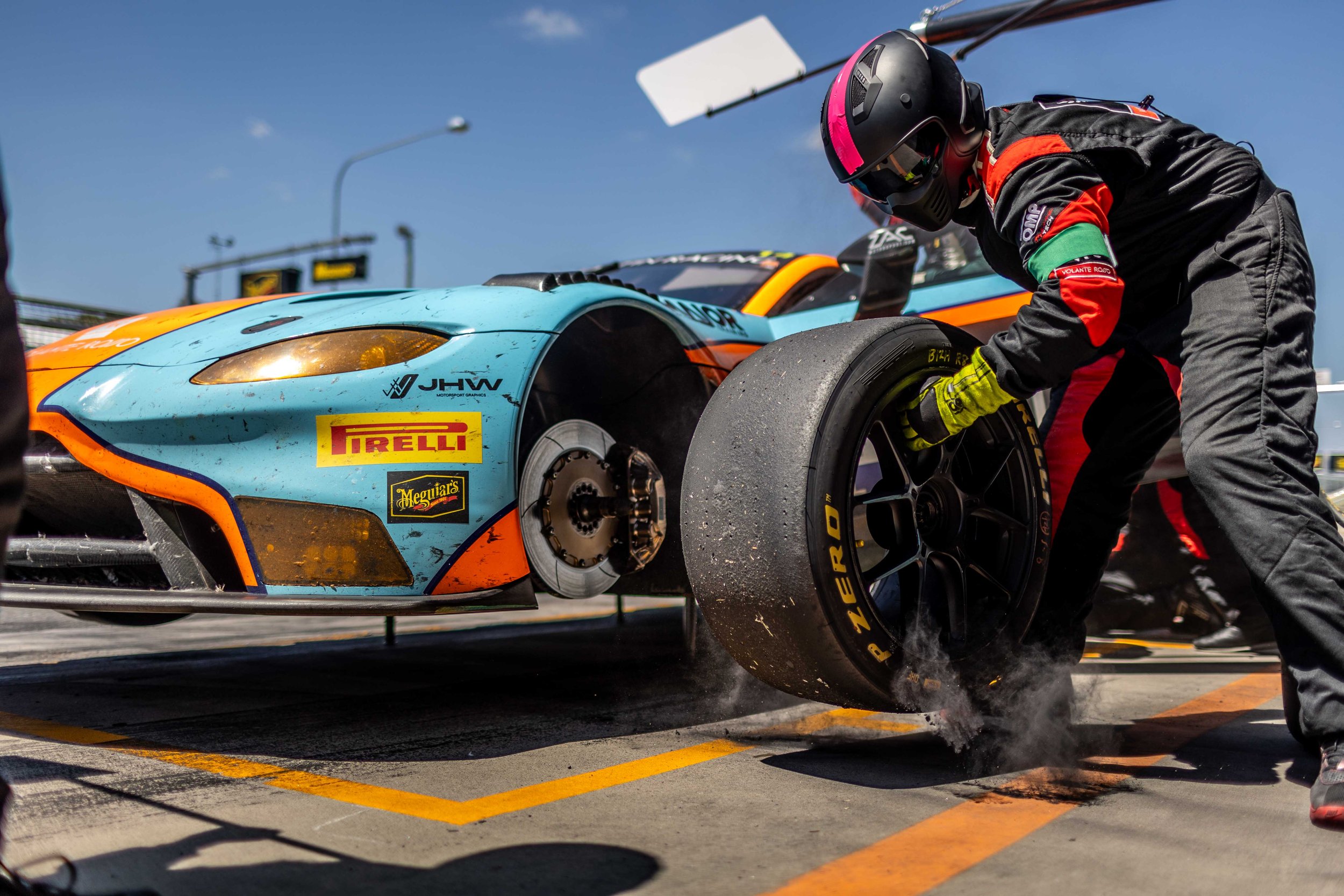 Bathurst12_sun-330.jpg