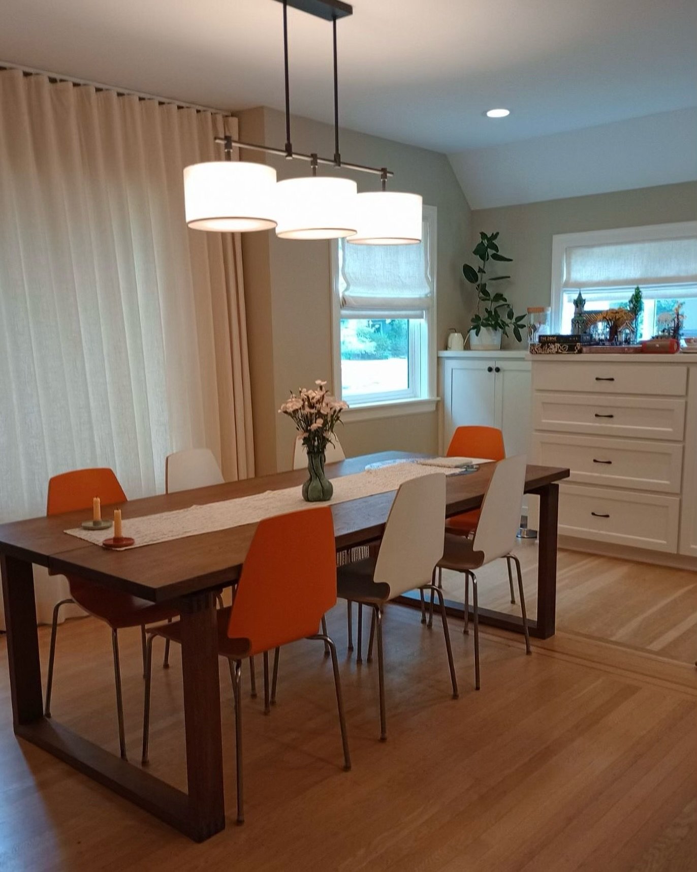 Dust can accumulate quickly, let us help you maintain control and keep your home allergy-free! π§Ή
#housecleaningservice #portlandcleaningservice #dallascleaningservice #nontoxiccleaning