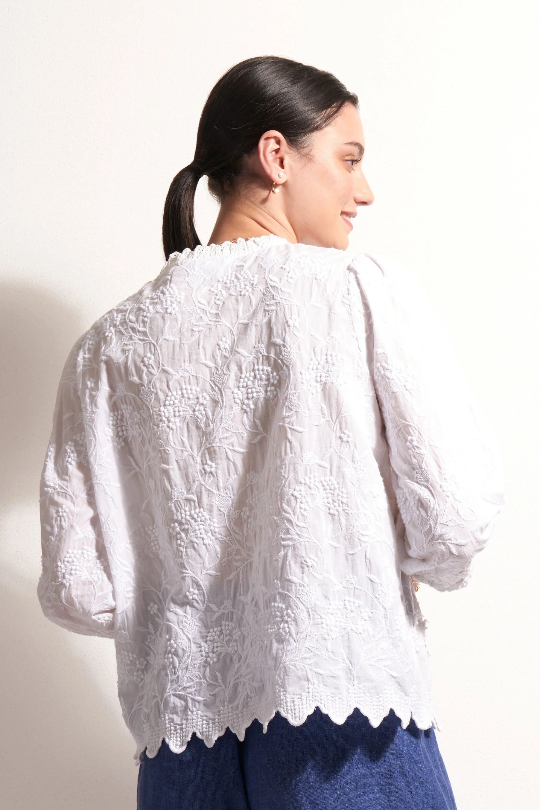 FO8322 WHITE (5).JPG