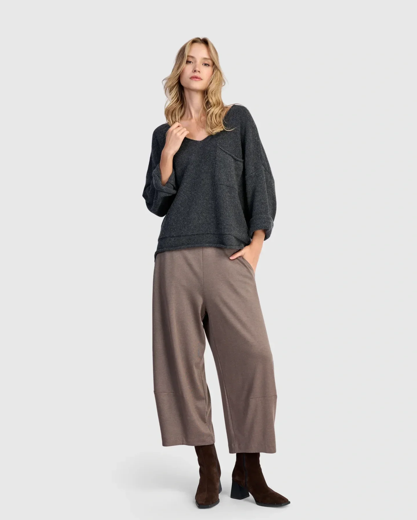 SWEATER_AS936G_PANTS_AP612B_3.webp