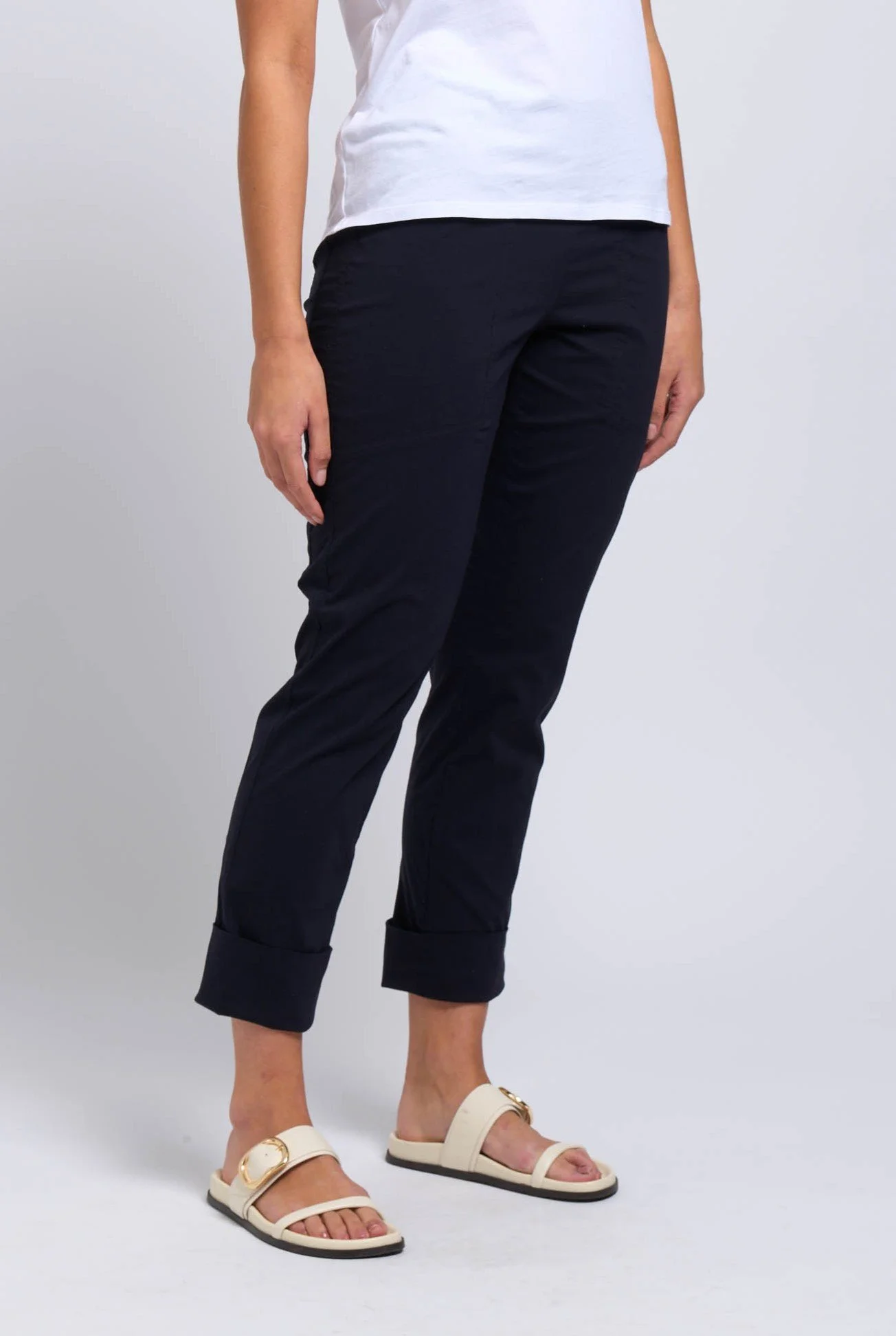 FO8005 TRUE NAVY.jpg