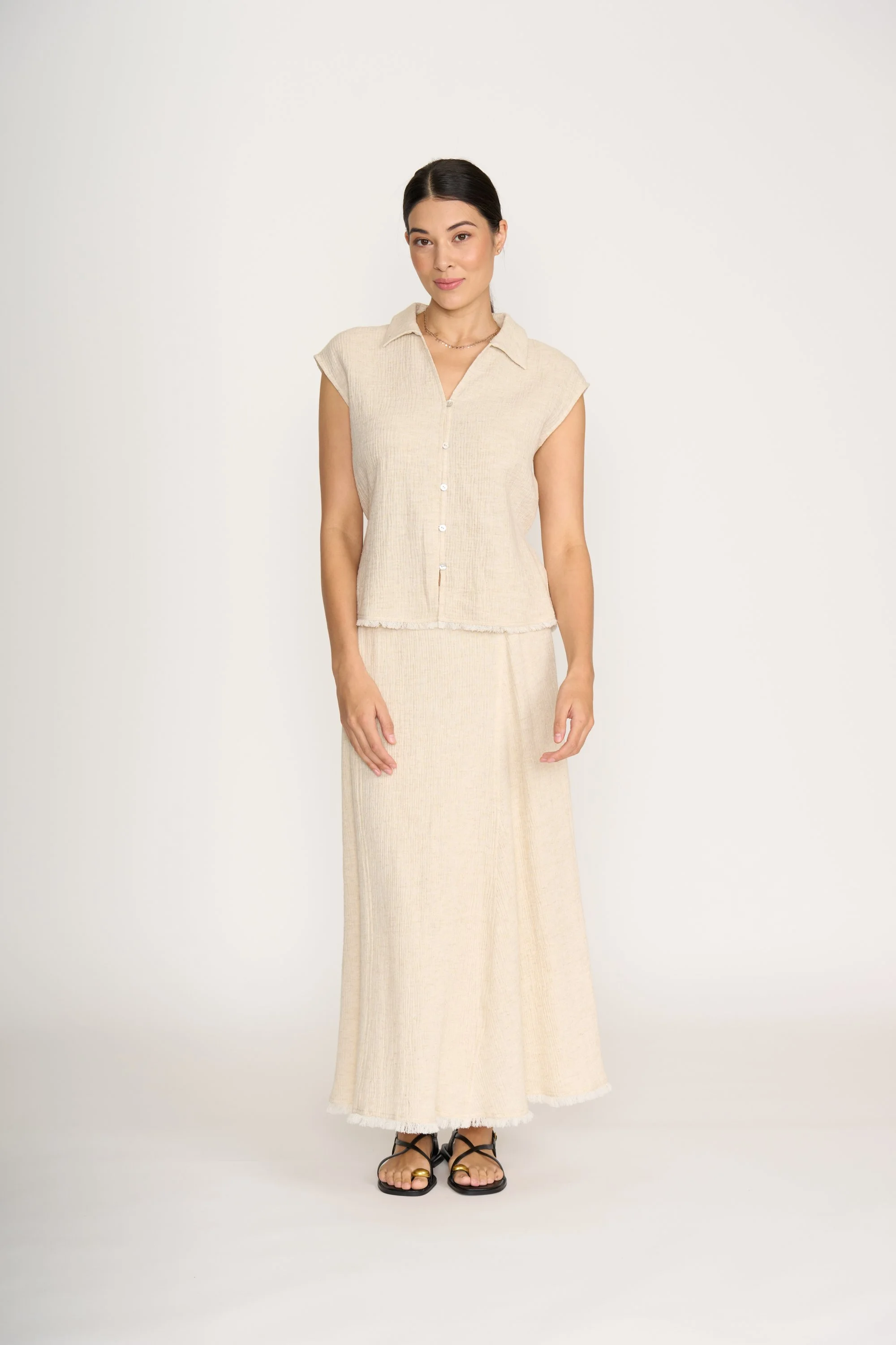 FO8474 SANDSHELL, FO8197 SANDSHELL (1).jpg