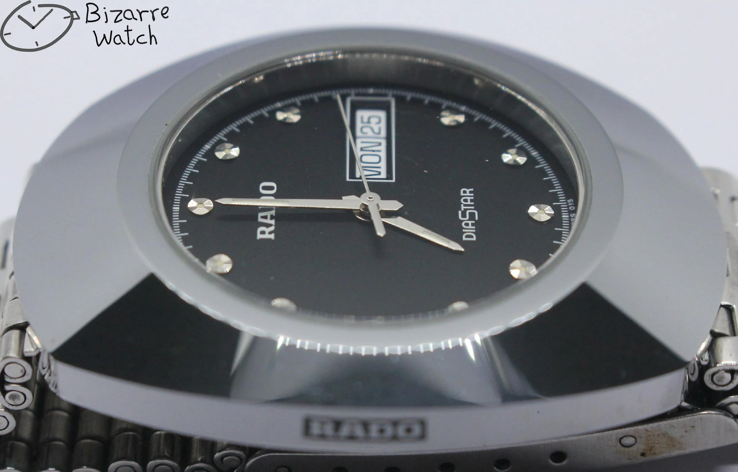 bizarre vintage used preowned RADO The Original Diastar Scratchproof 114.0391.3 Day Date 36mm Black Watch women men unisex