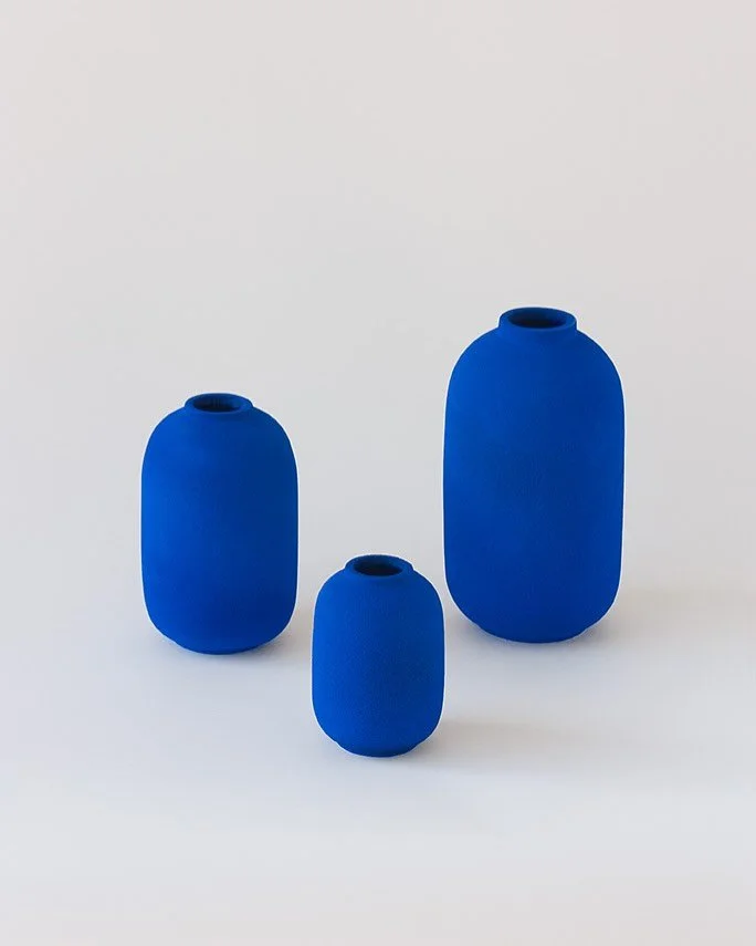 NEW Mn BLUE ⚡️

Result of a new glaze that brings a contemporary feeling to the Mn vases collection. 

Available 

#electricblue 
#ceramics 
#homedecoration 
#vases 
#interiordesign