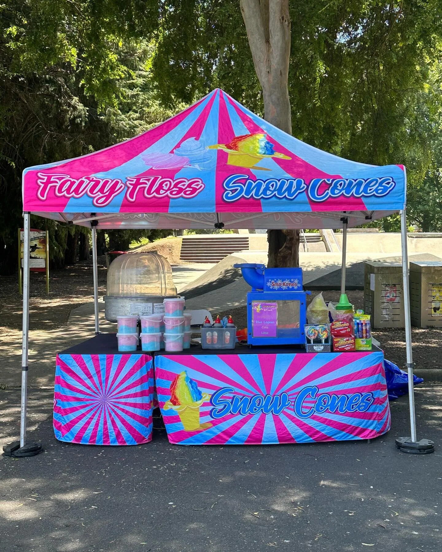 Warragul Summer Nights Market #warragul #warragulsummernightsmarket #snowcones #fairyfloss #fairyflossstand #thecandycave #foryou