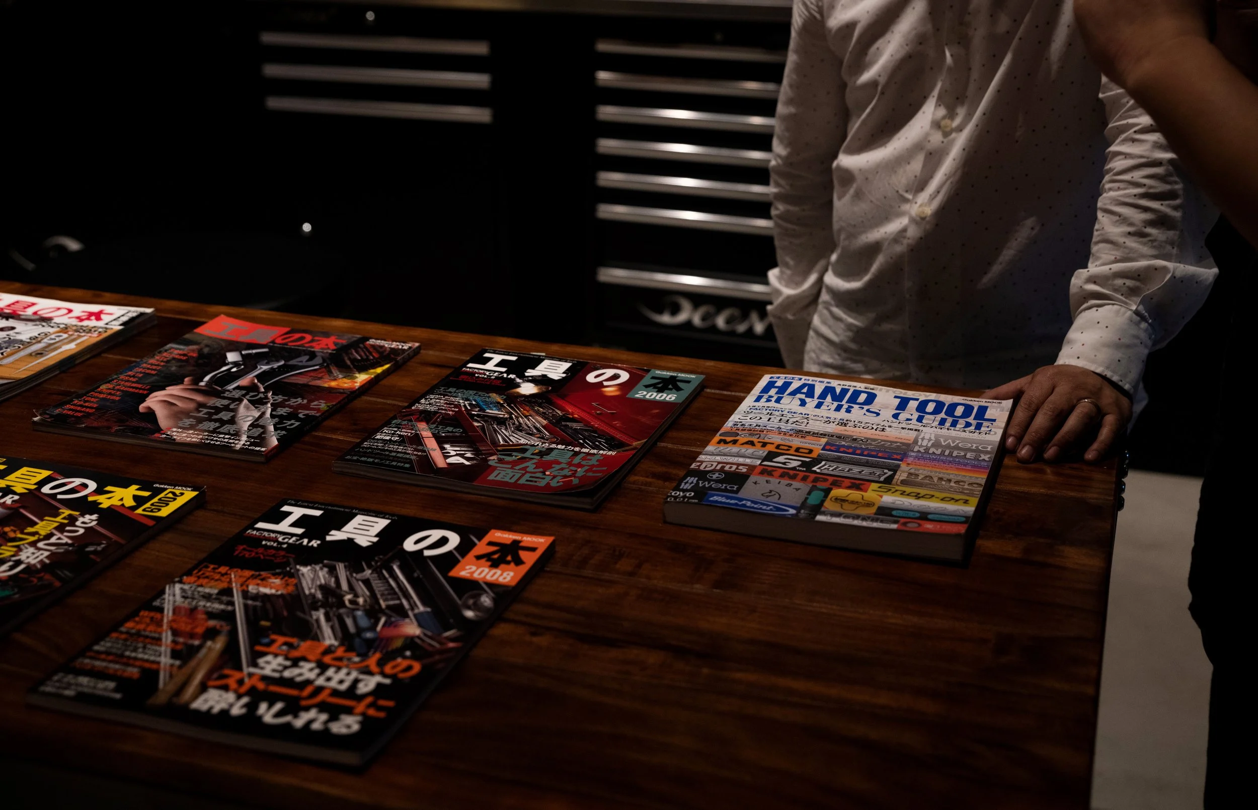 deen-style-tokyo-desk.jpeg