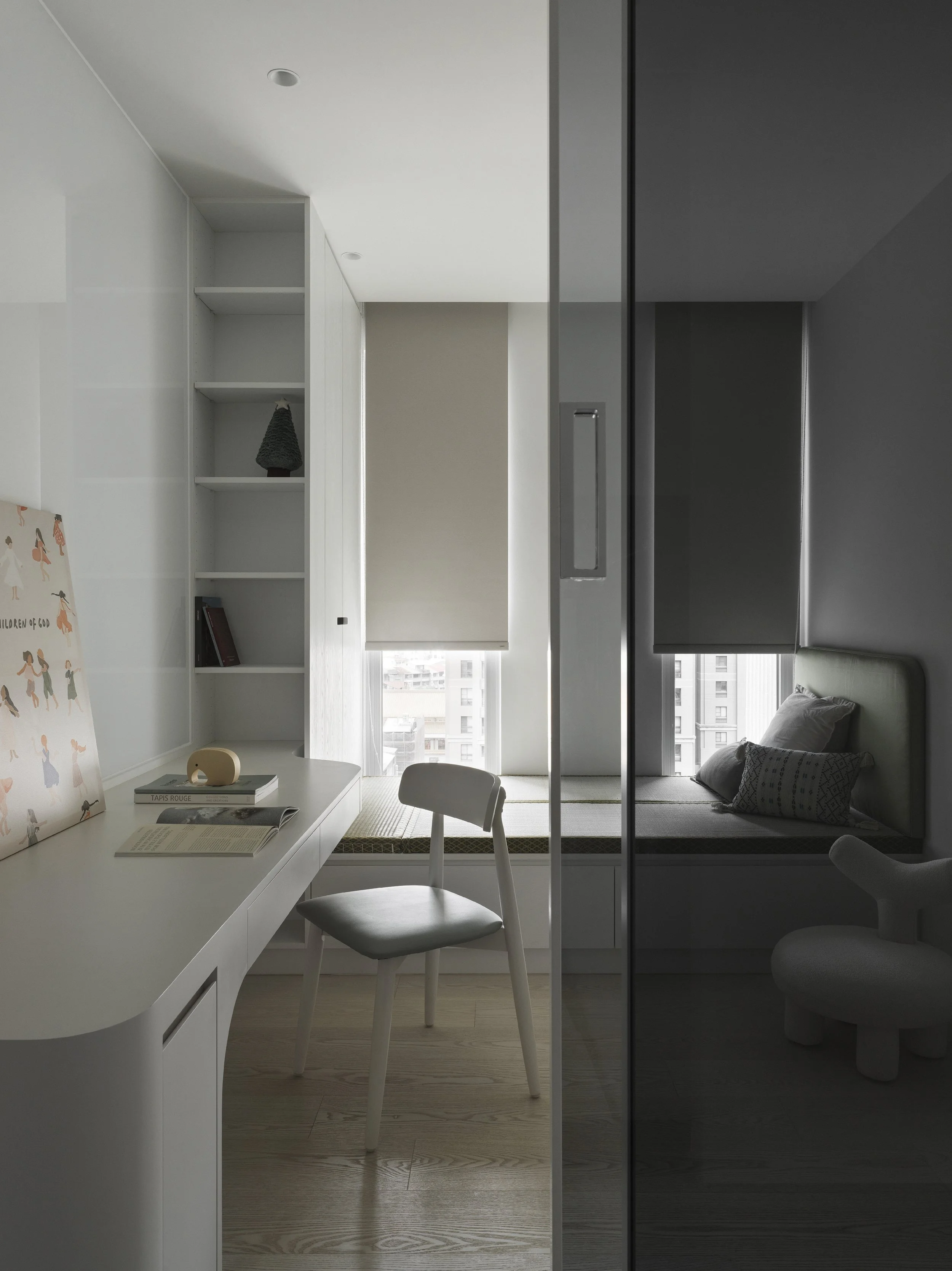 house-h-dalai-study-room2.jpg