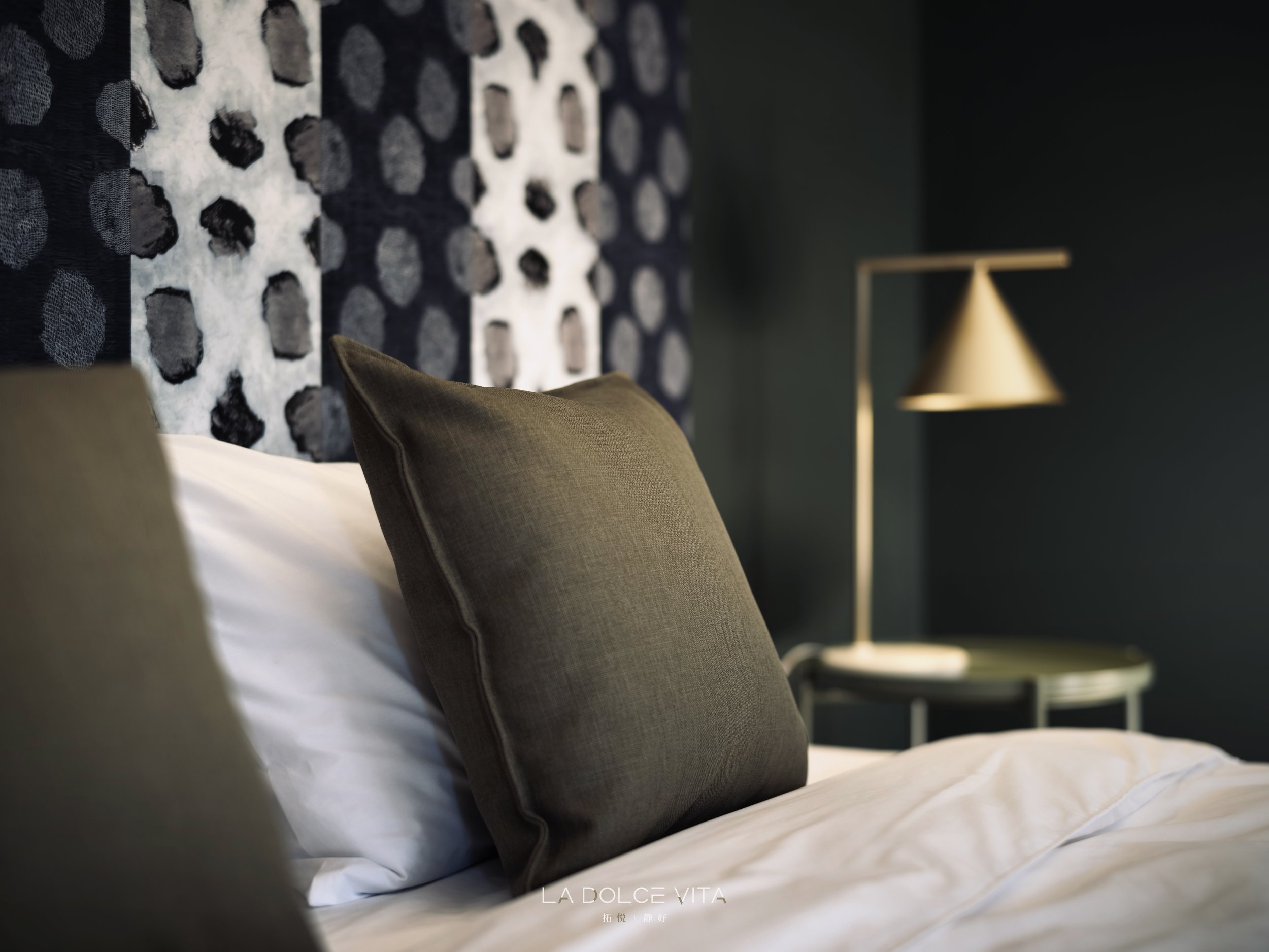  art-hotel-taichung-bed2.jpg