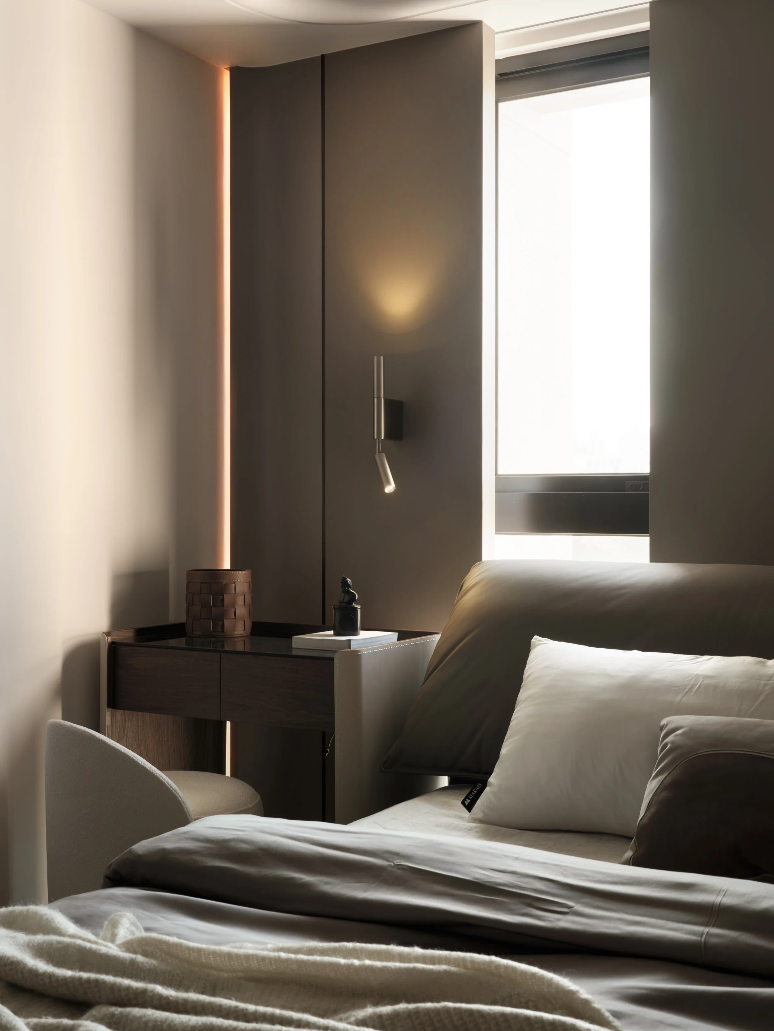 chapter-one-dali-villa-bedroom-details2.jpg