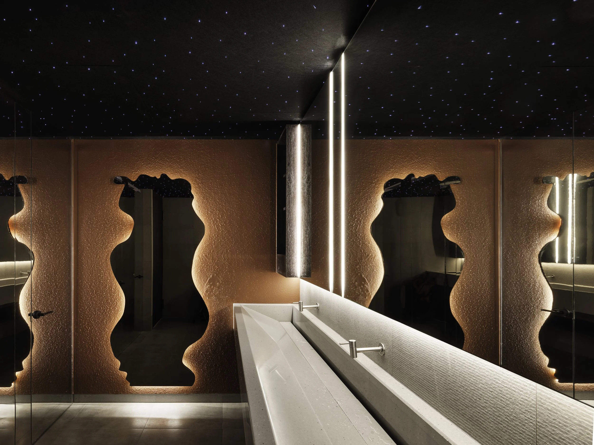 tea-mars-taichung-toilet.jpg