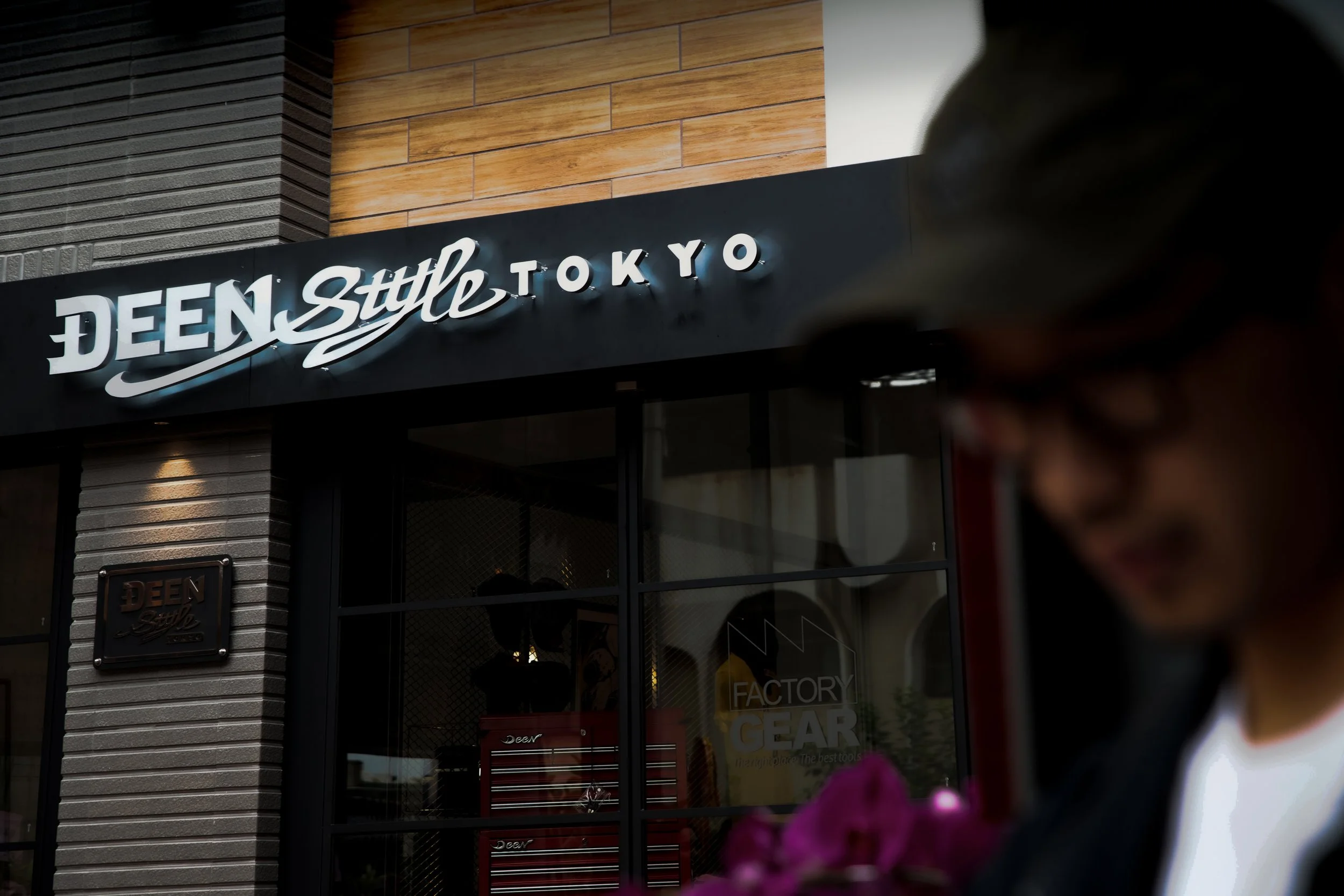 deen-style-tokyo-sign.jpeg