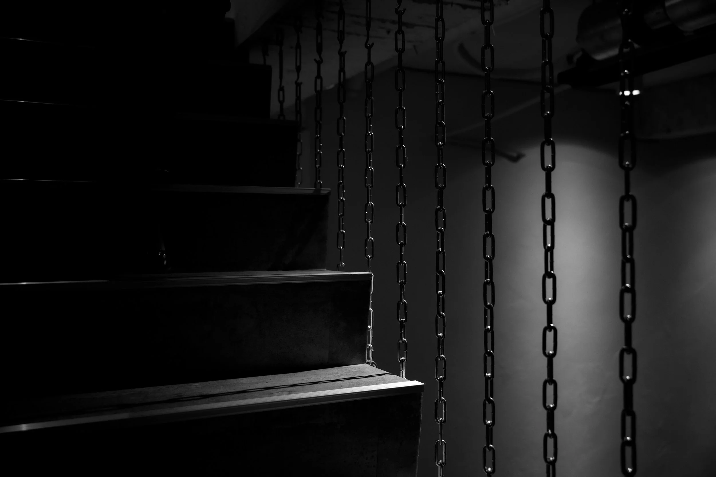 deen-style-tokyo-stairs.jpeg