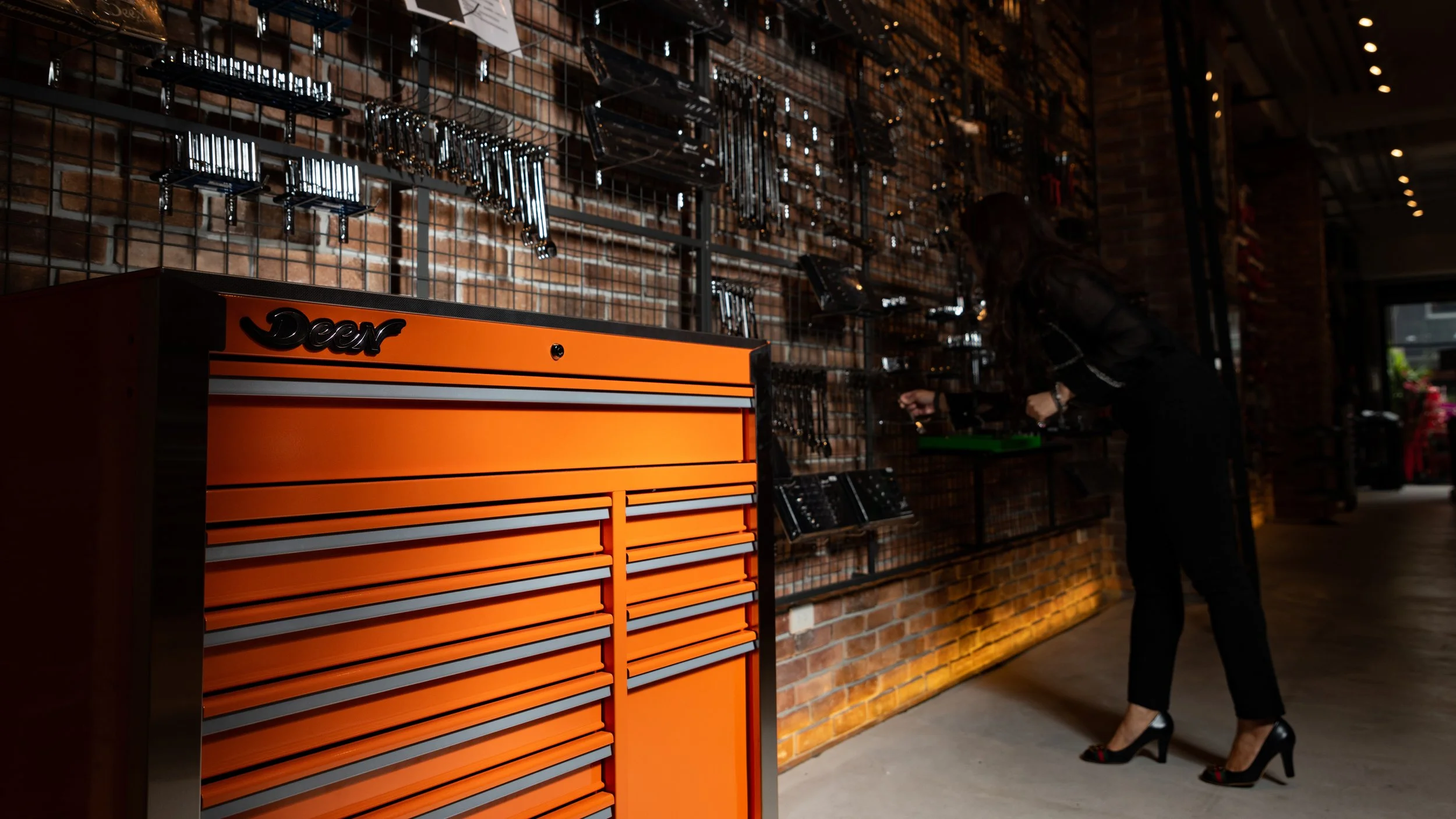 deen-style-tokyo-tool-wall2.jpeg
