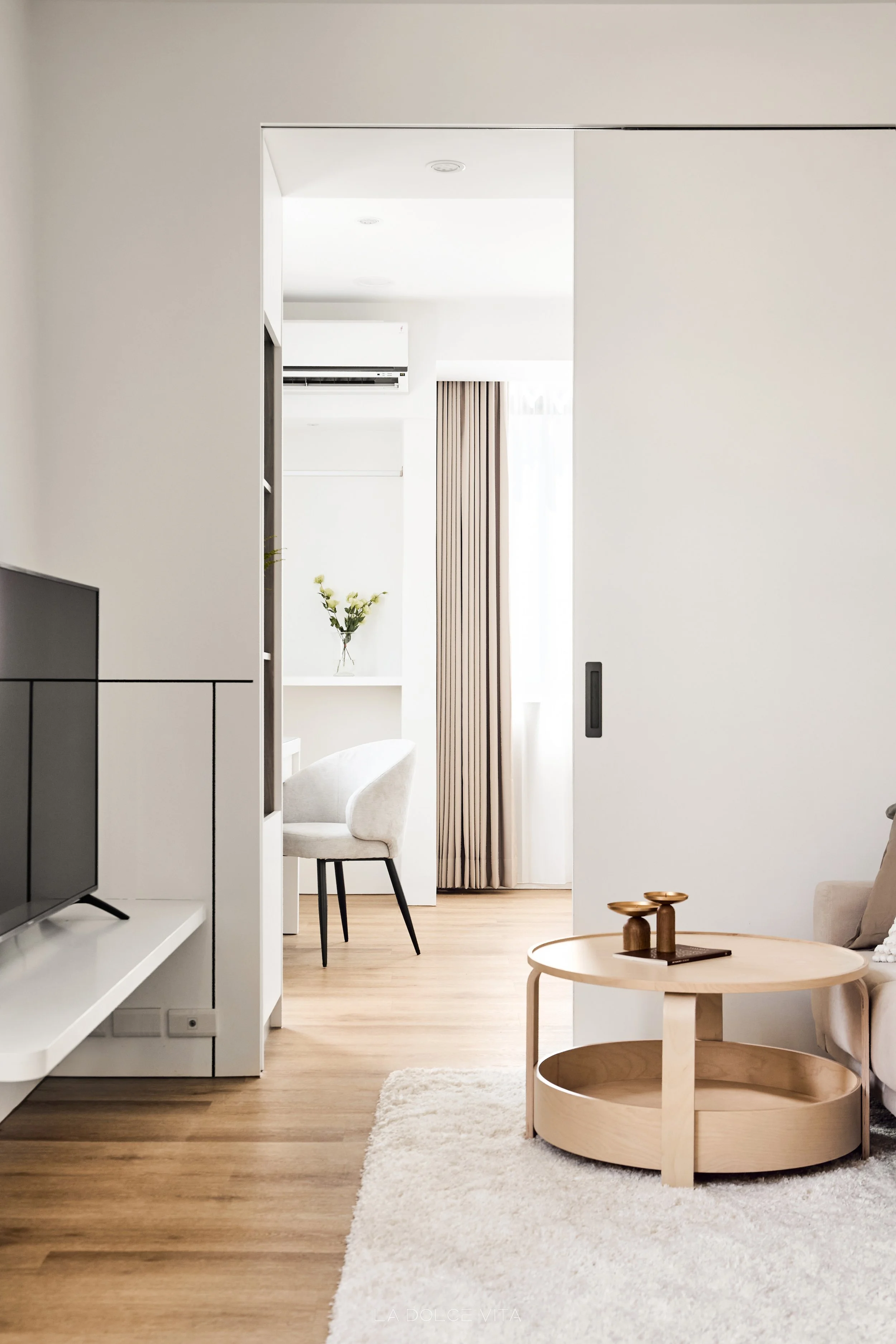 reborn-taichung-sliding-door.jpg