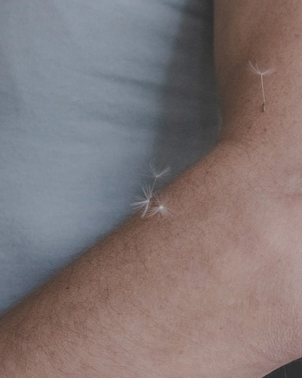 MAKE YOU FLY.

Wir lieben eure Ideen. Es gibt f&uuml;r uns echt nichts Sch&ouml;neres, als in eure Vision einzutauchen. Ehrlich hinter die Kulissen blicken und an euren Gedanken teilhaben zu d&uuml;rfen bedeutet uns so viel.

Wenn wir euch dann auch 