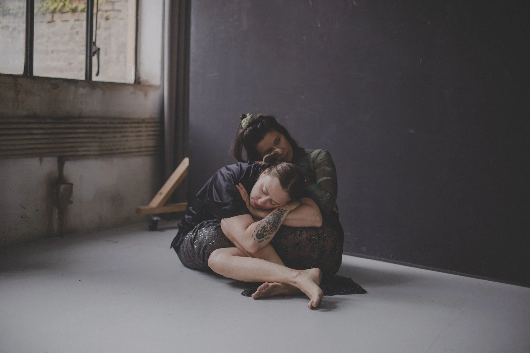 TO A NEW YEAR.

Wenn du den Sonntagabend genie&szlig;en kannst, auch wenn du an Montagmorgen denkst. Dich nicht verkleiden oder verstellen musst, um in einem Meeting professionell zu wirken. Und freiwillig deine kinderfreien Wochenenden f&uuml;r den 