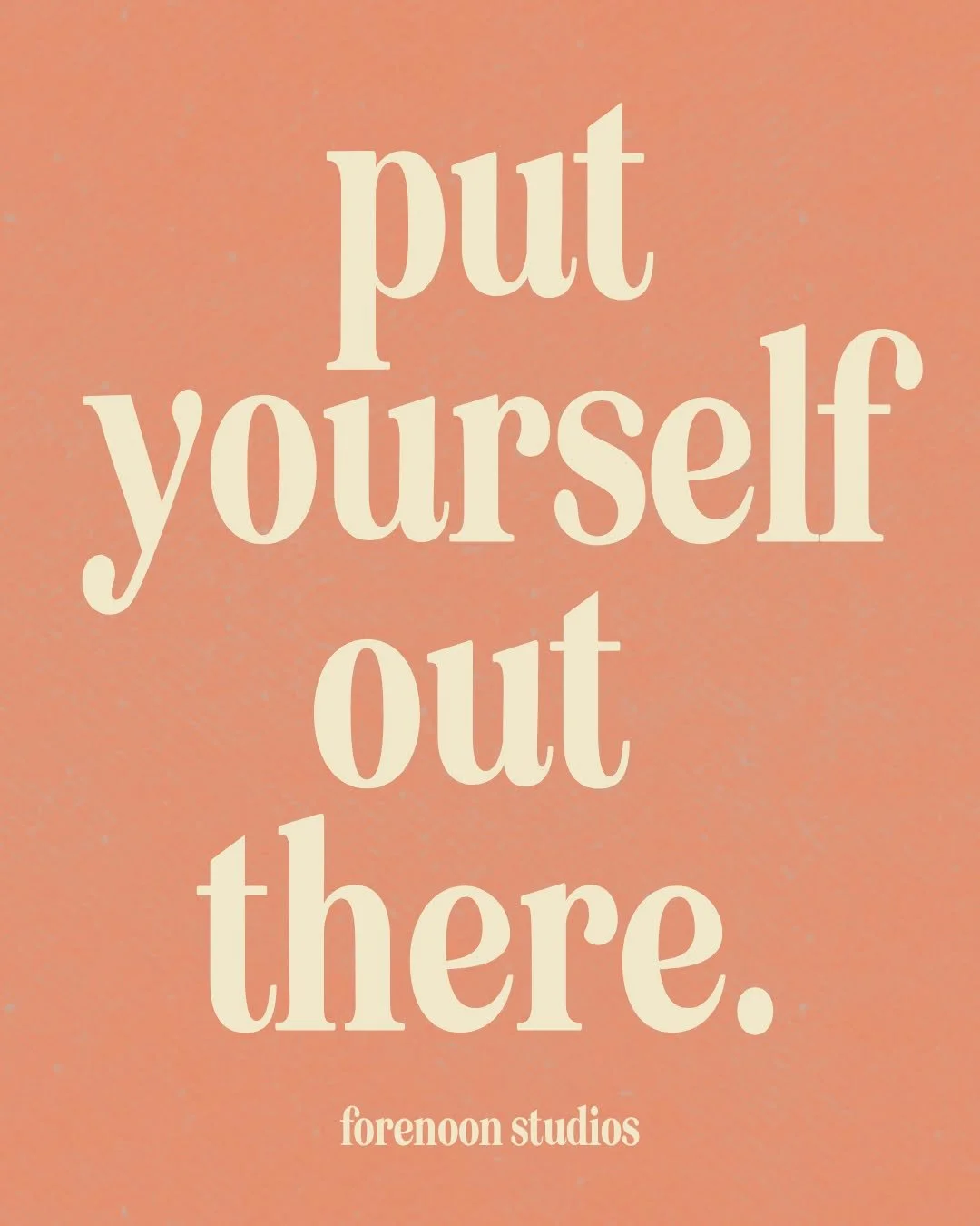 PUT YOURSELF OUT THERE.

Was, wenn du einfach losgehst?

F&uuml;r das, was du kannst. F&uuml;r das, was du willst. F&uuml;r das, wovon du tr&auml;umst.
Nicht irgendwann, sondern jetzt. So unperfekt und echt, wie es gerade auch ist.

Wichtig ist immer