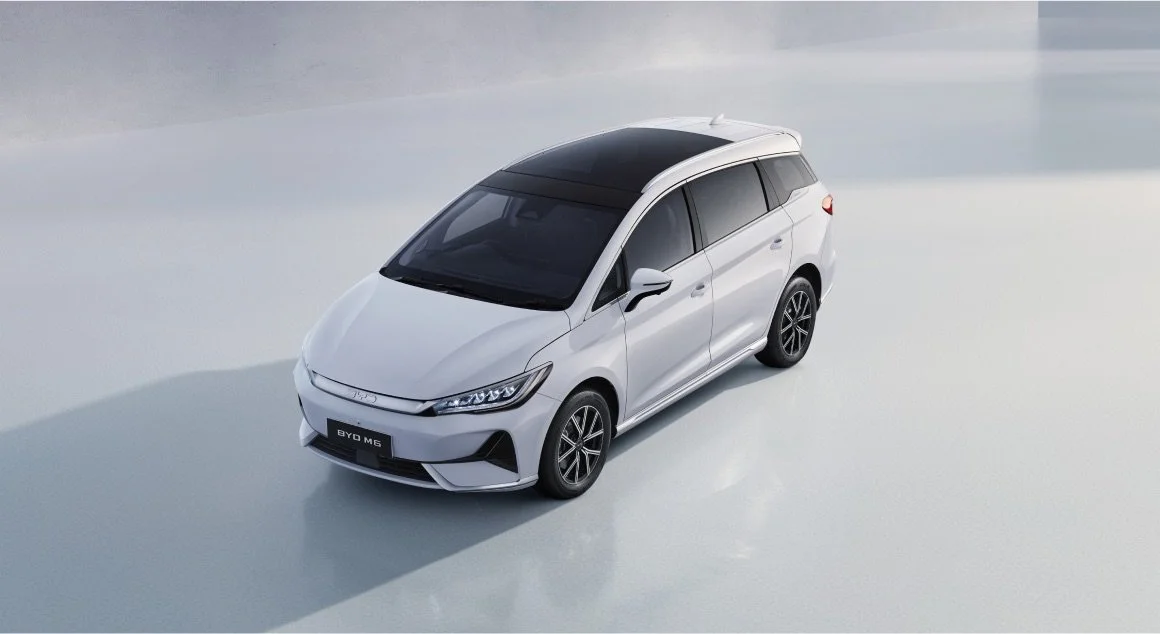 มุมมองด้านบนรถ BYD M6