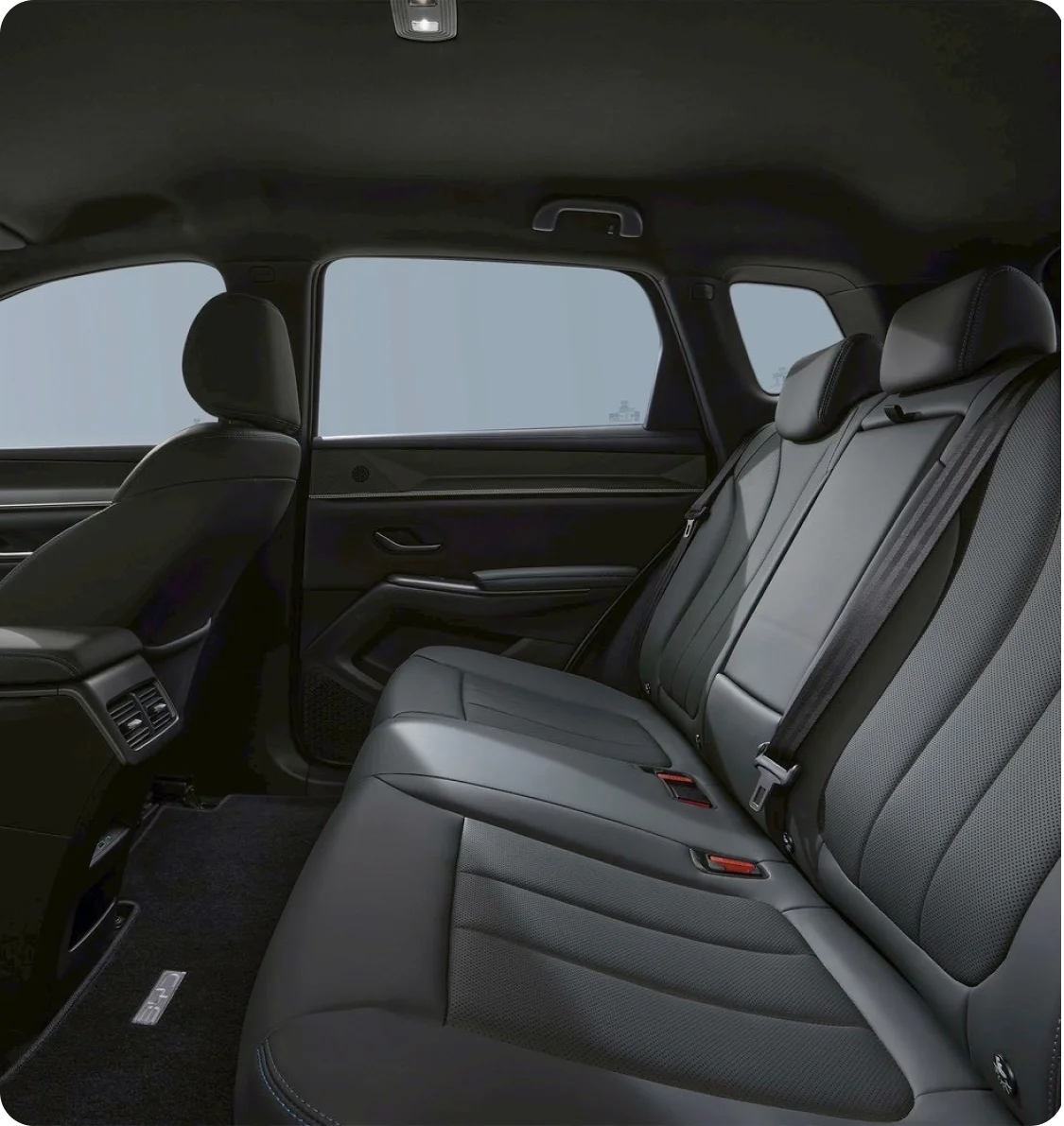 BYD SEALION 5 DM-i ที่นั่งด้านหลัง