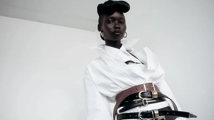 A few more shots from one of my favorite 2023 projects. 

Artistic direction by @tatiana_dumabin 
Styled by @timothegrandchavin 
Produced by @sophprod 
@citizenk_magazines 

Directed by me