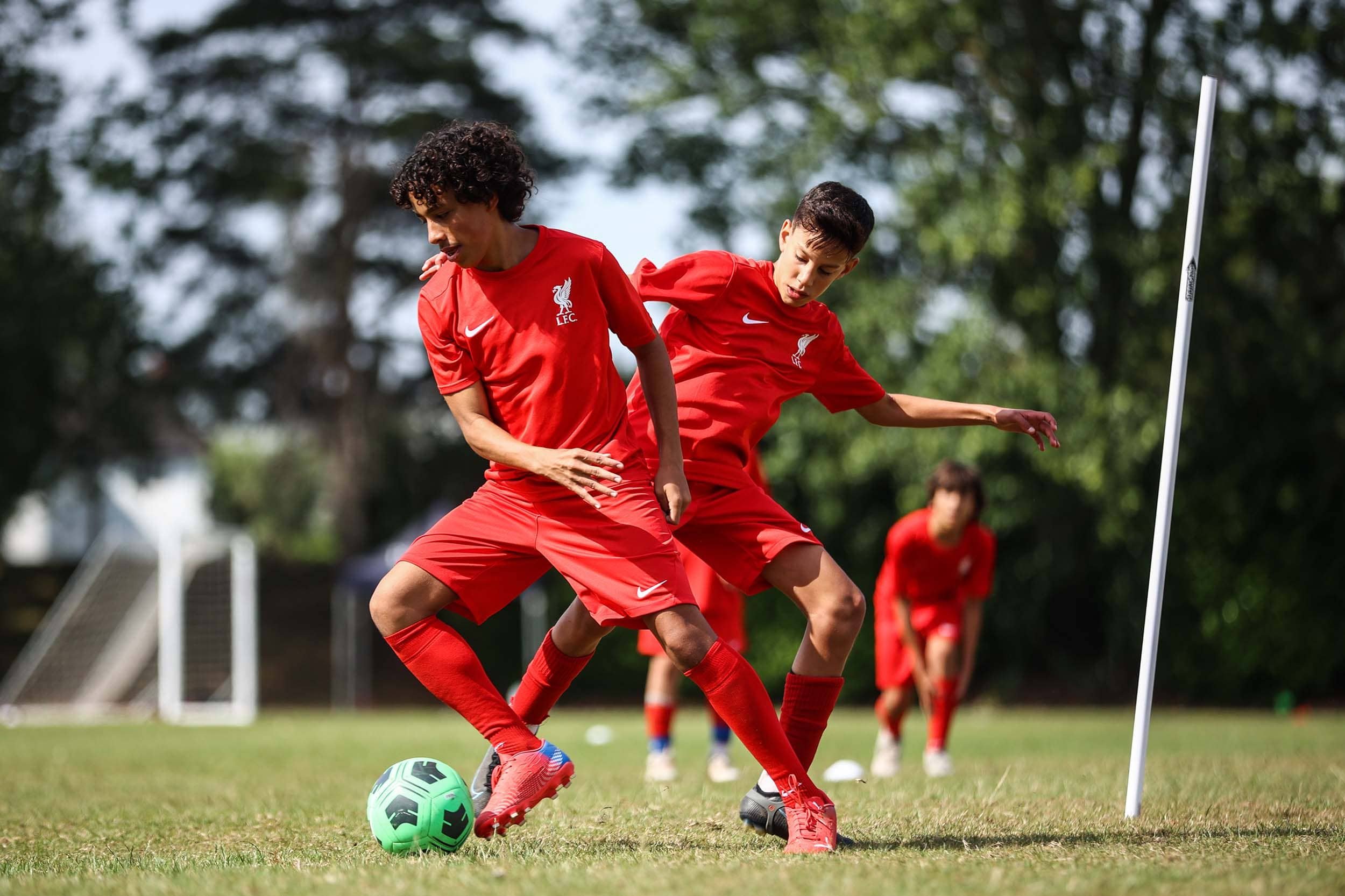 Acampamento de futebol de Liverpool na Inglaterra com Inglês