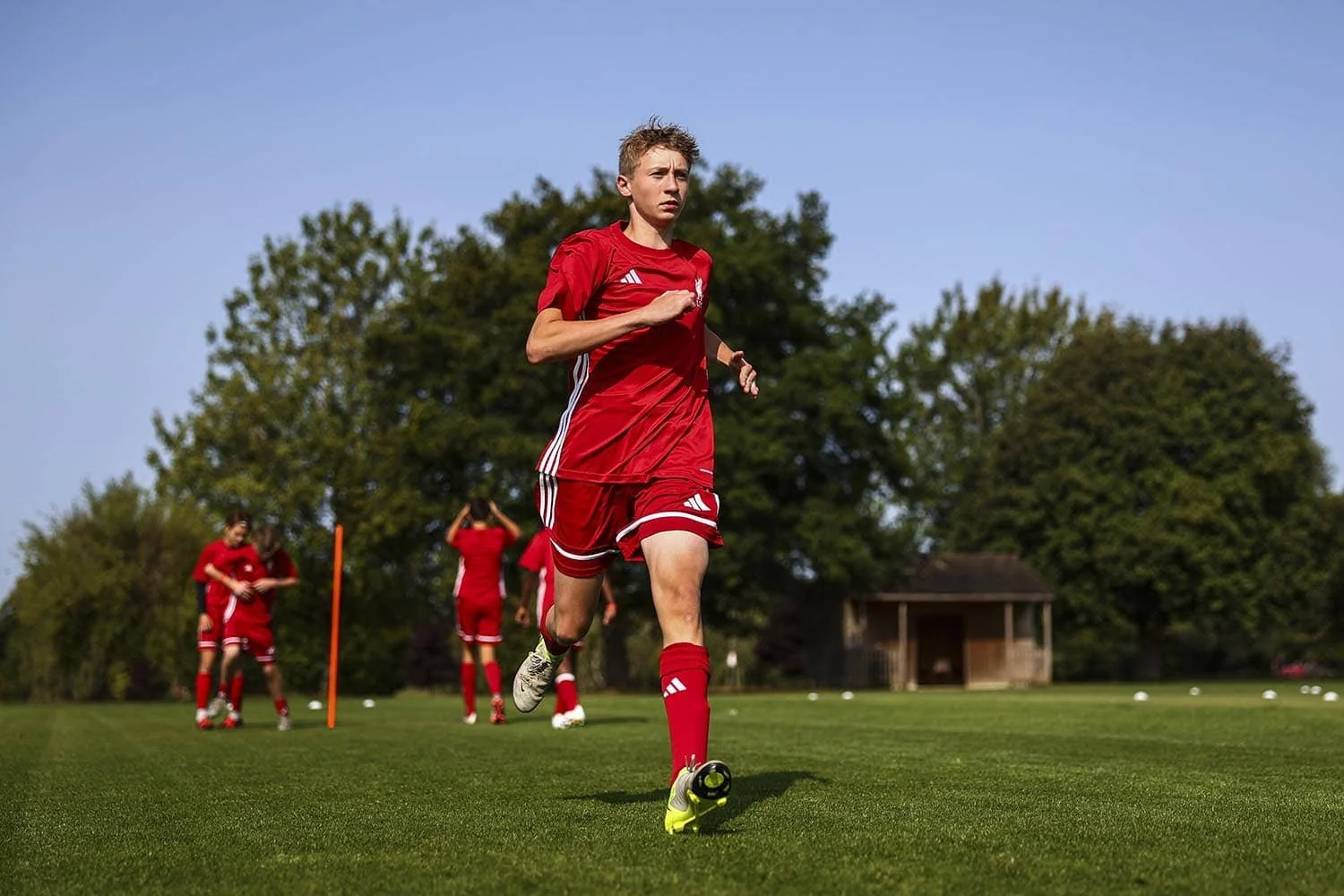 Player arming up in training drill