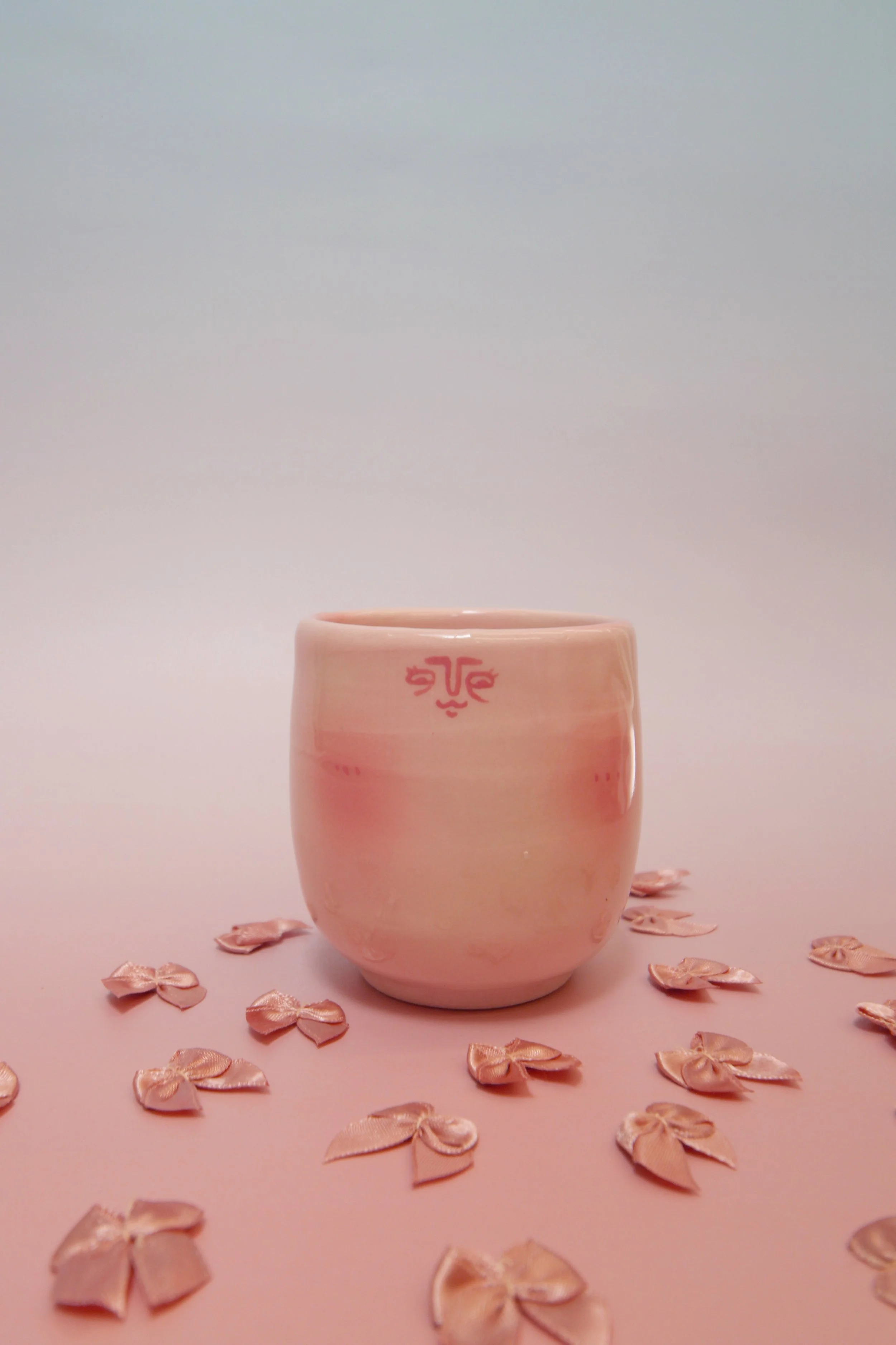 Expression cup