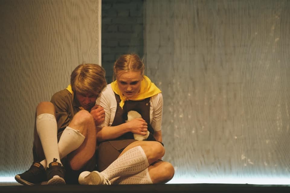 radiohamlet8.jpg