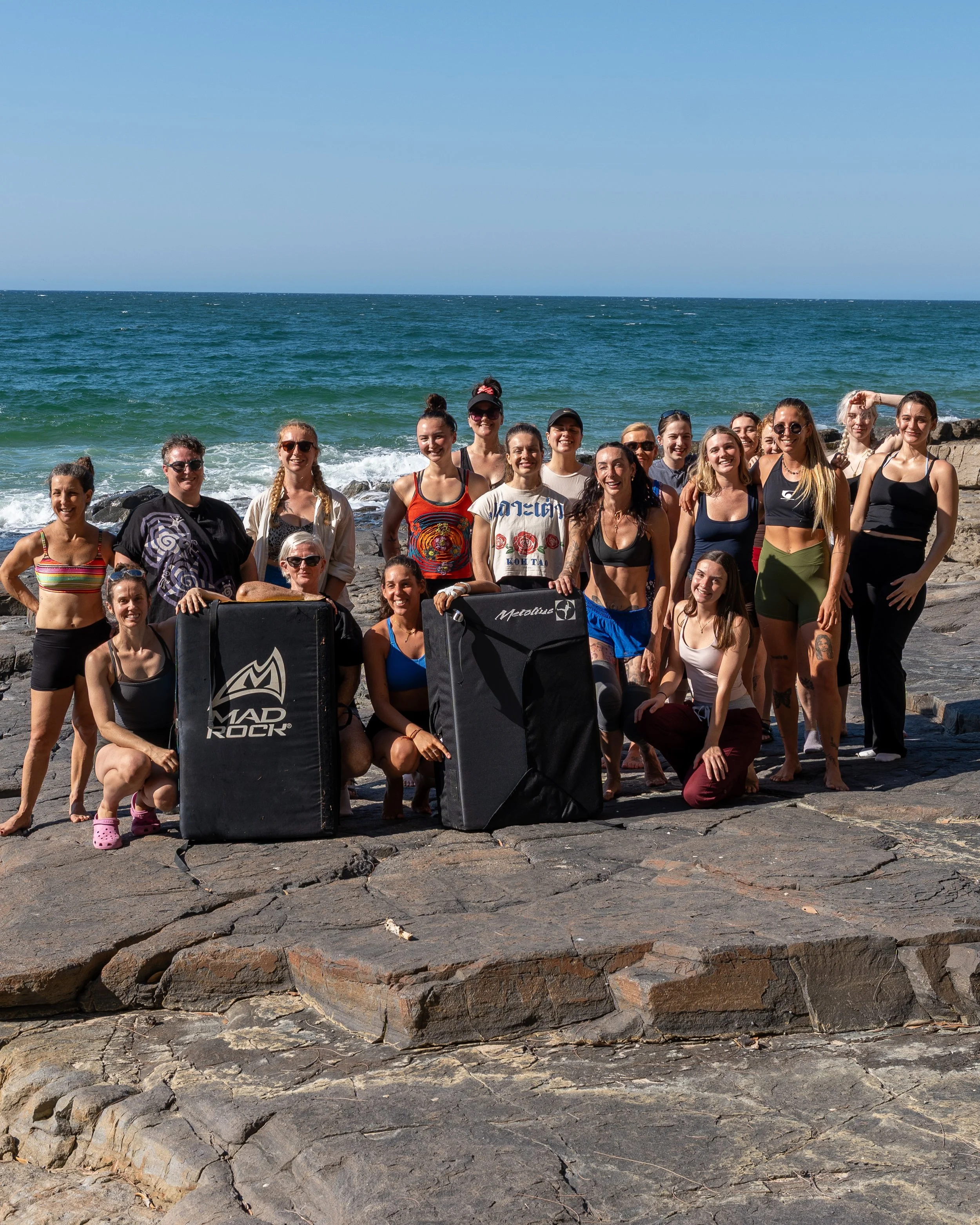 Santo-Fi - Women's Beach Bouldering -2.JPG