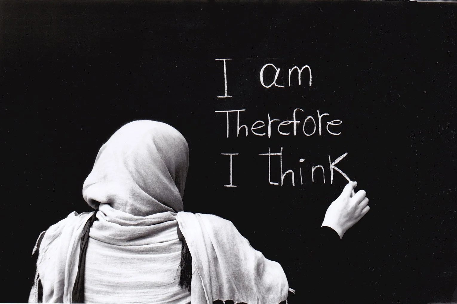 maria-kheirkhah-i-think-therefore-i-question-1 2.jpg