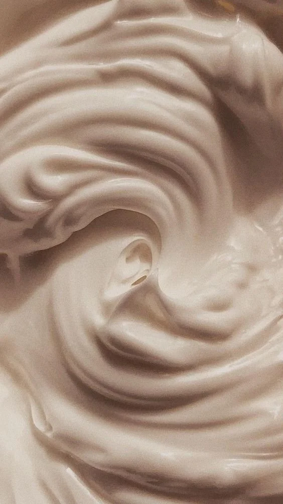 🌿 Why switch to clean beauty? If you&rsquo;ve been thinking about swapping out your conventional skincare products for cleaner, more natural alternatives, here are some powerful reasons to make the switch!

Benefits of Clean, Natural Products:
No To