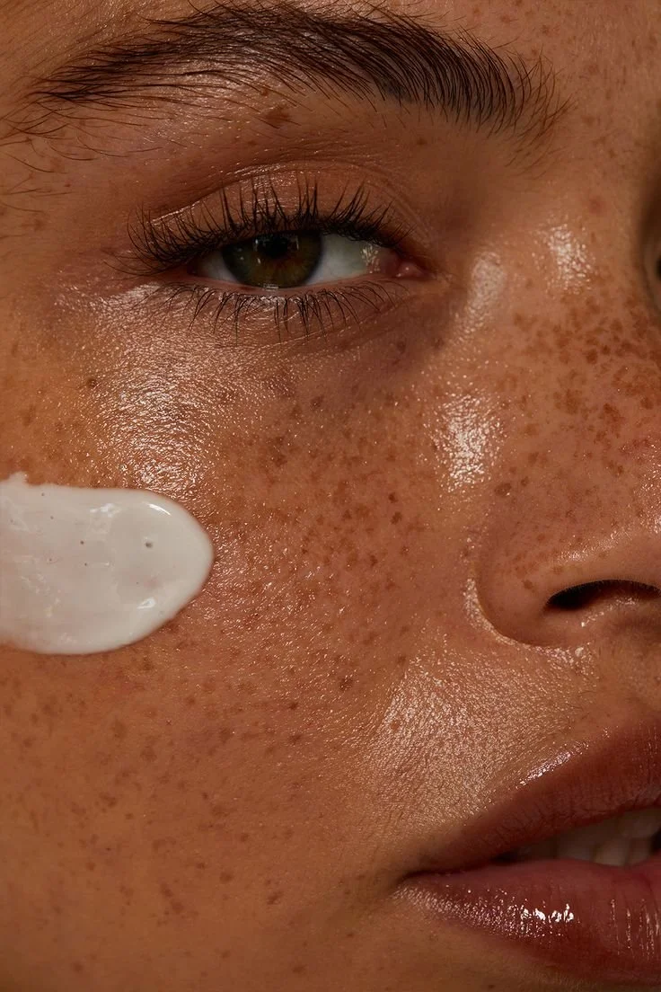 🚨 What toxins are hiding in your everyday products? Many personal care items&mdash;from shampoos to lotions&mdash;contain harmful chemicals that can affect your health. Let&rsquo;s uncover 5 of the most common toxins you should avoid!

Top 5 Toxins 