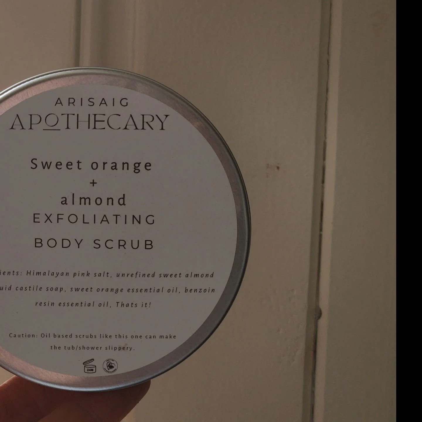 Indulge in a luxurious experience that transforms your skin and invigorates your senses with our Exfoliating Herbal Body Scrub. Crafted with a harmonious blend of natural ingredients, this scrub is designed to gently exfoliate and nourish, leaving yo