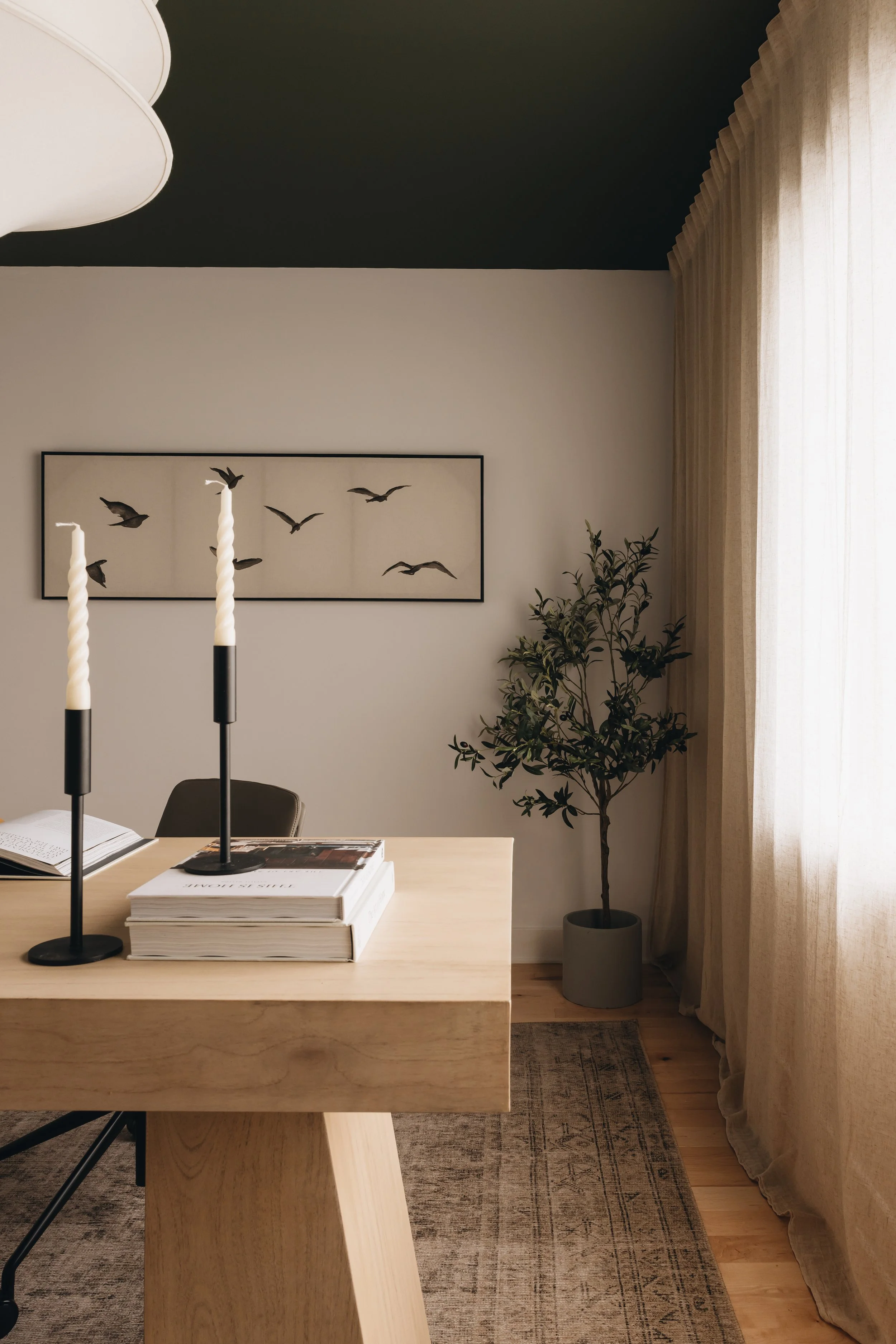 Bureau neutre vert.jpg