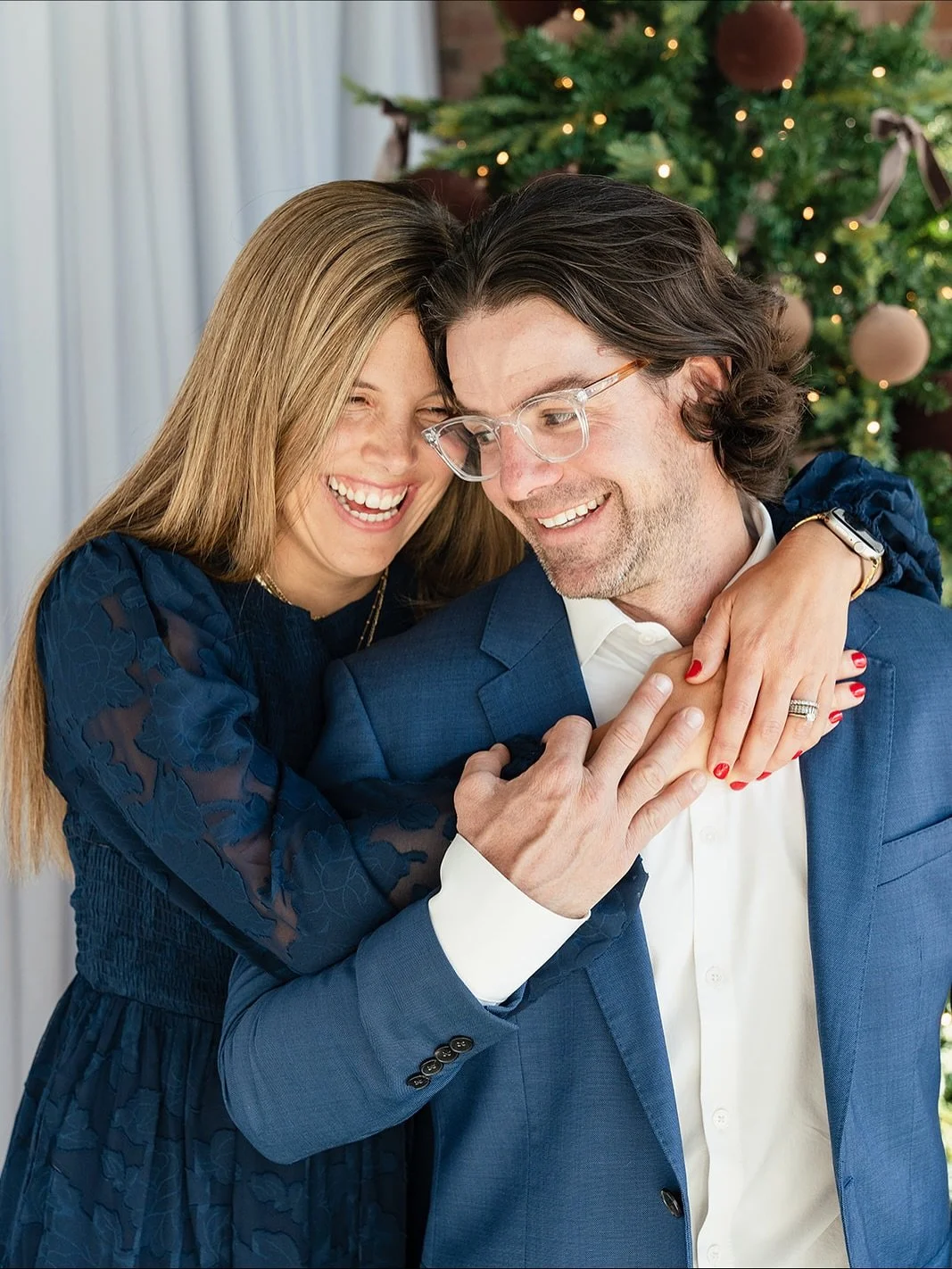 My winter mini sessions are tomorrow! I still have two slots left if you want to sign up last minute. 

These photos are an example of what we can capture during the mini session! I love grabbing a mixture of traditional and candids, I can&rsquo;t wa