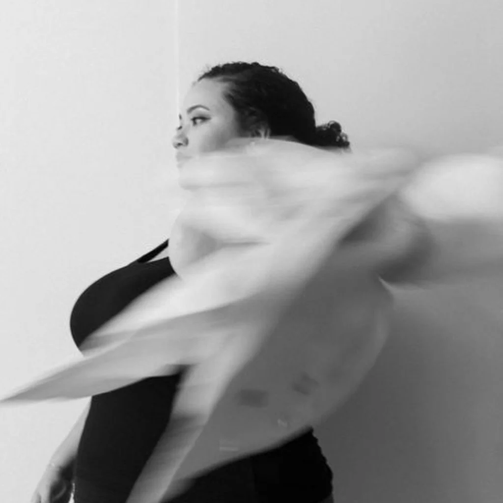 After over a year long pause, I&rsquo;m jumping back into blogging! 

On &ldquo;Behind The Brand&rdquo;, I&rsquo;ll be sharing 1&ndash;2 new posts each month on branding, entrepreneurship, and visual strategy. 🎨💡

I&rsquo;d love to hear from you&md