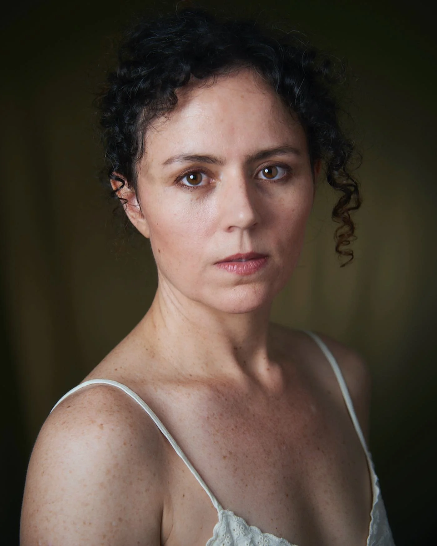 Help me choose my dramatic actor headshots 🎥 🌟 
Thank you for taking the time to cast your vote!