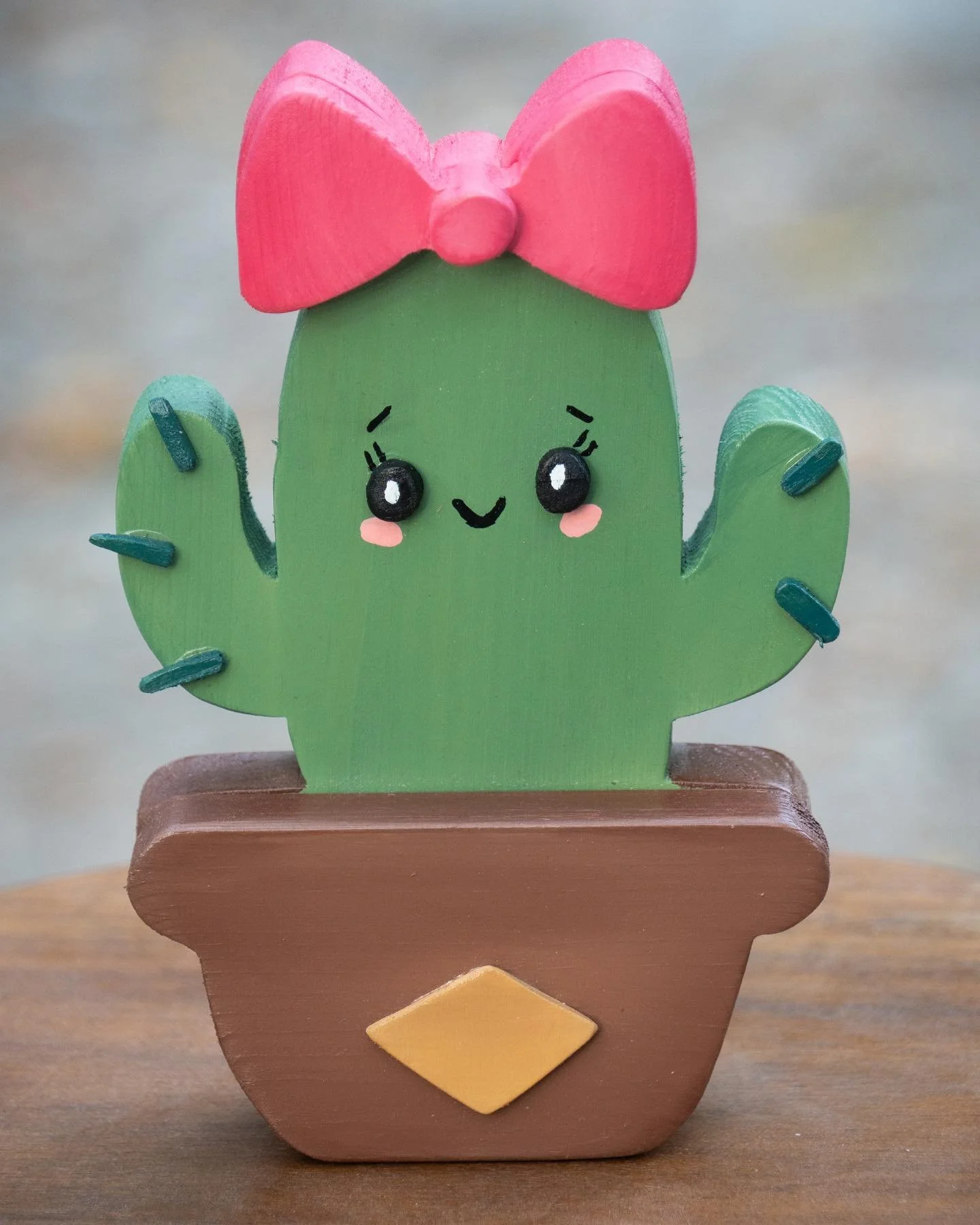 Squeeze me! 

🌵 

🏜️ 

#cactusart #palletwoodart #woodarte #curacao